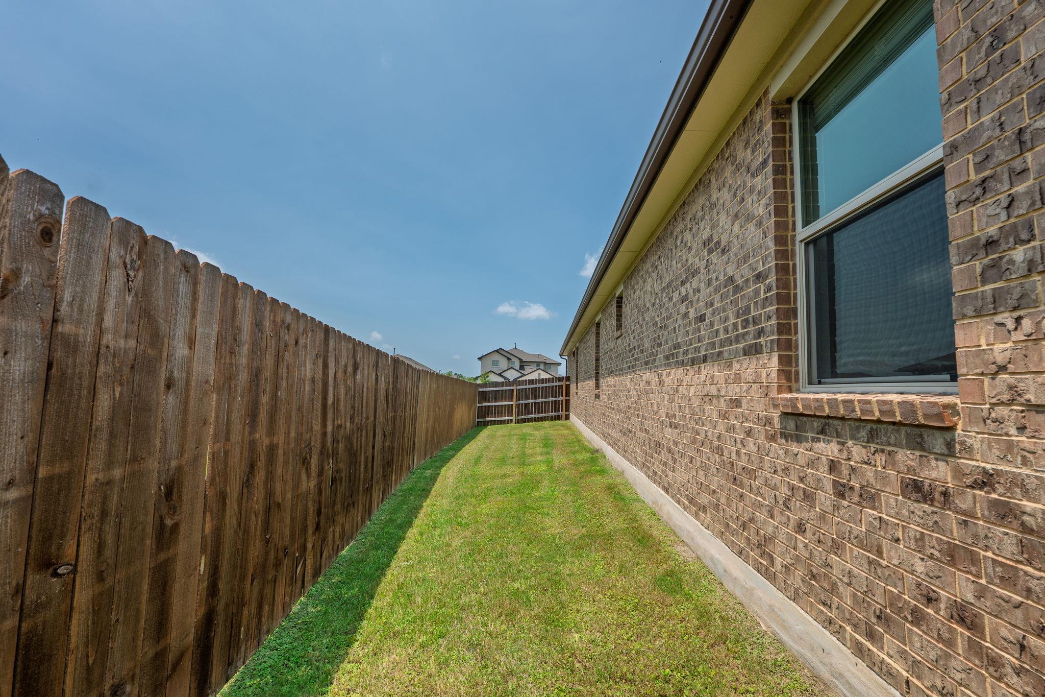 17813 Bassano Ave Property Photo 30