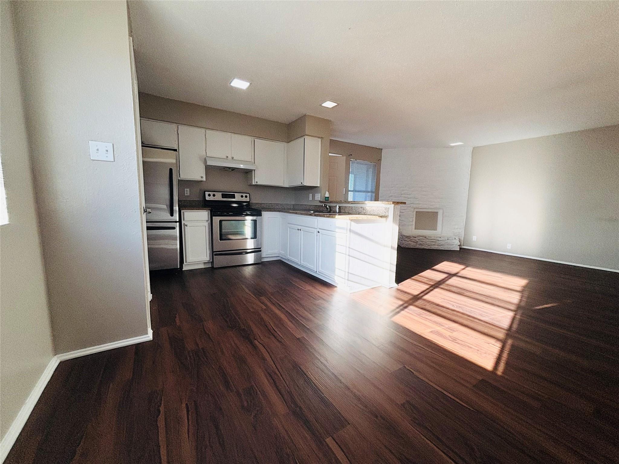 10211 Brownie Dr #d Property Photo 4