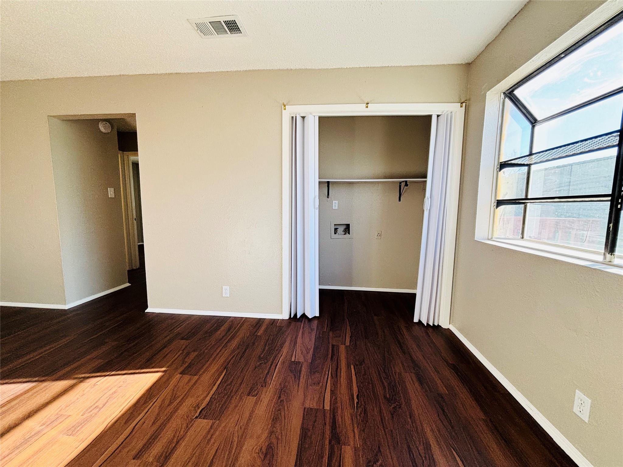 10211 Brownie Dr #d Property Photo 5