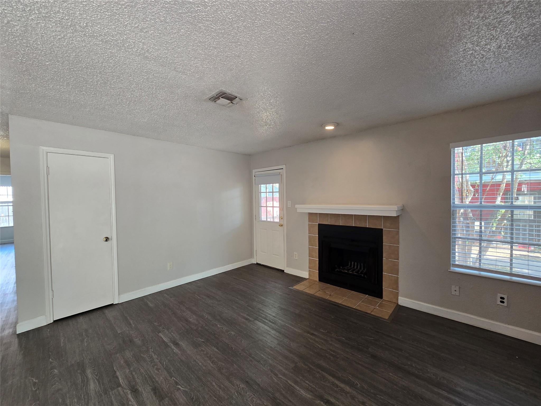 4304 Duval Rd #b Property Photo 3