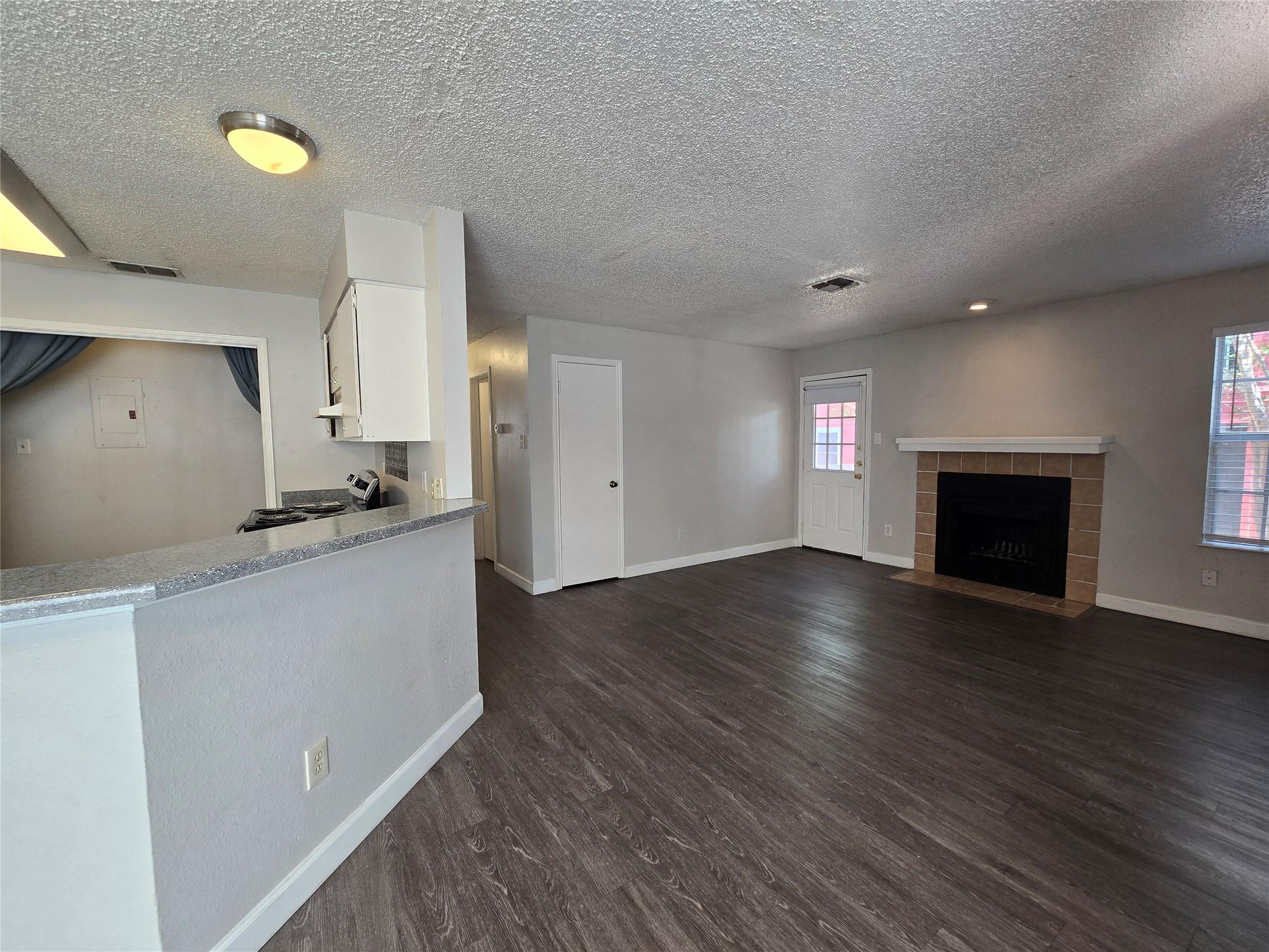 4304 Duval Rd #b Property Photo 5