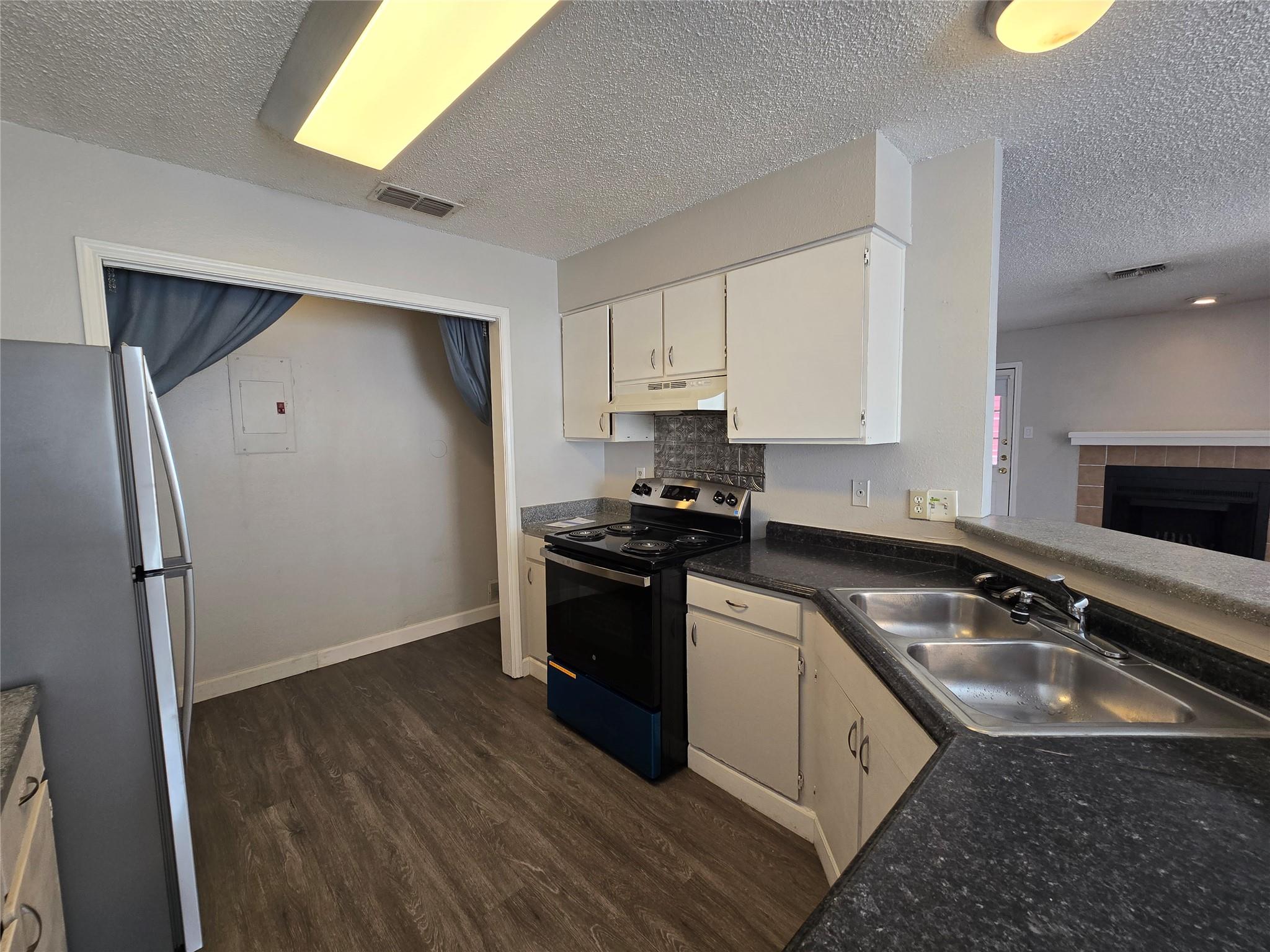 4304 Duval Rd #b Property Photo 8