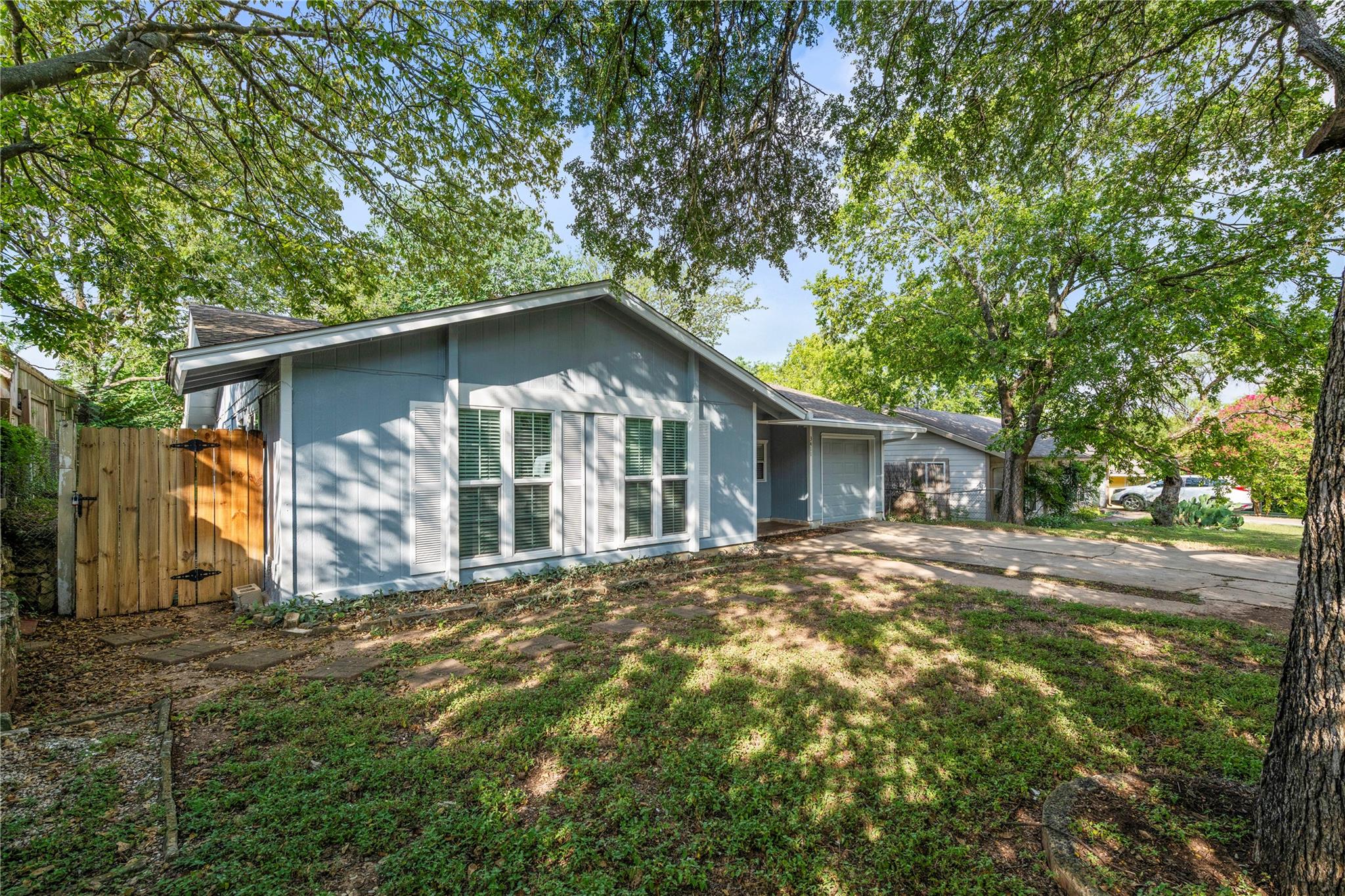 3411 Thomas Kincheon St Property Photo 4