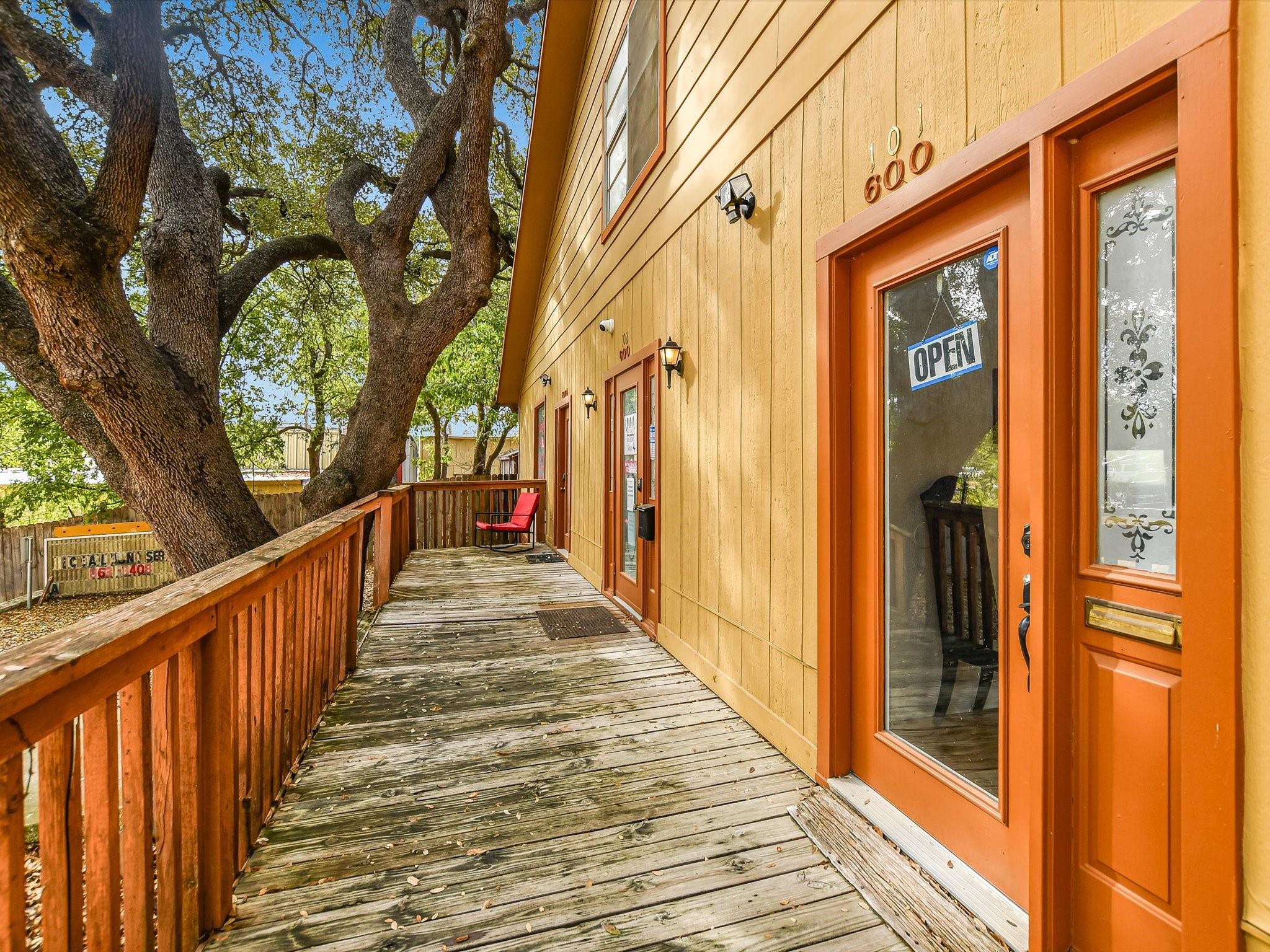 600 Forest None Property Photo 3