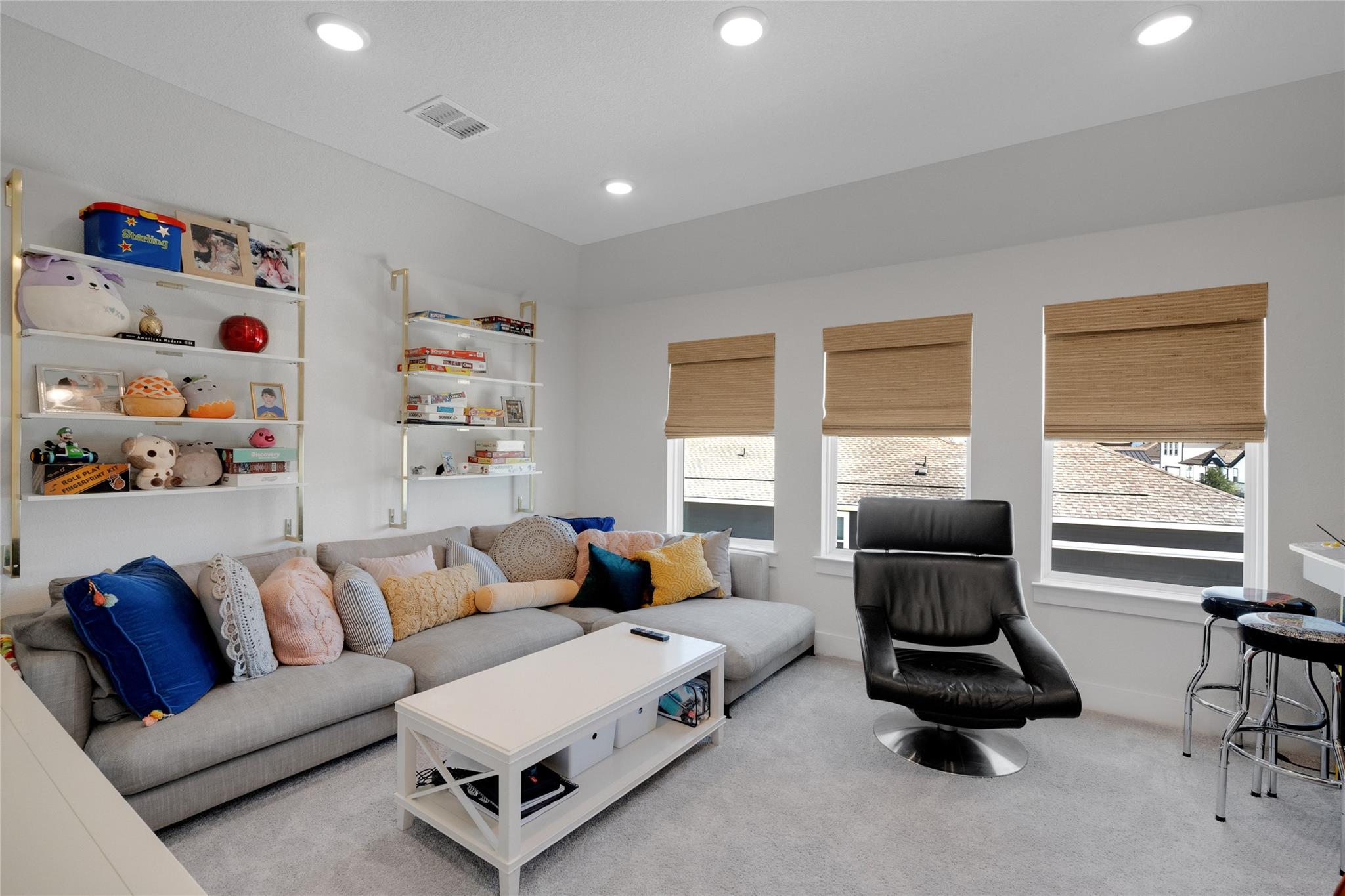 8806 Bestride Bnd Property Photo 22