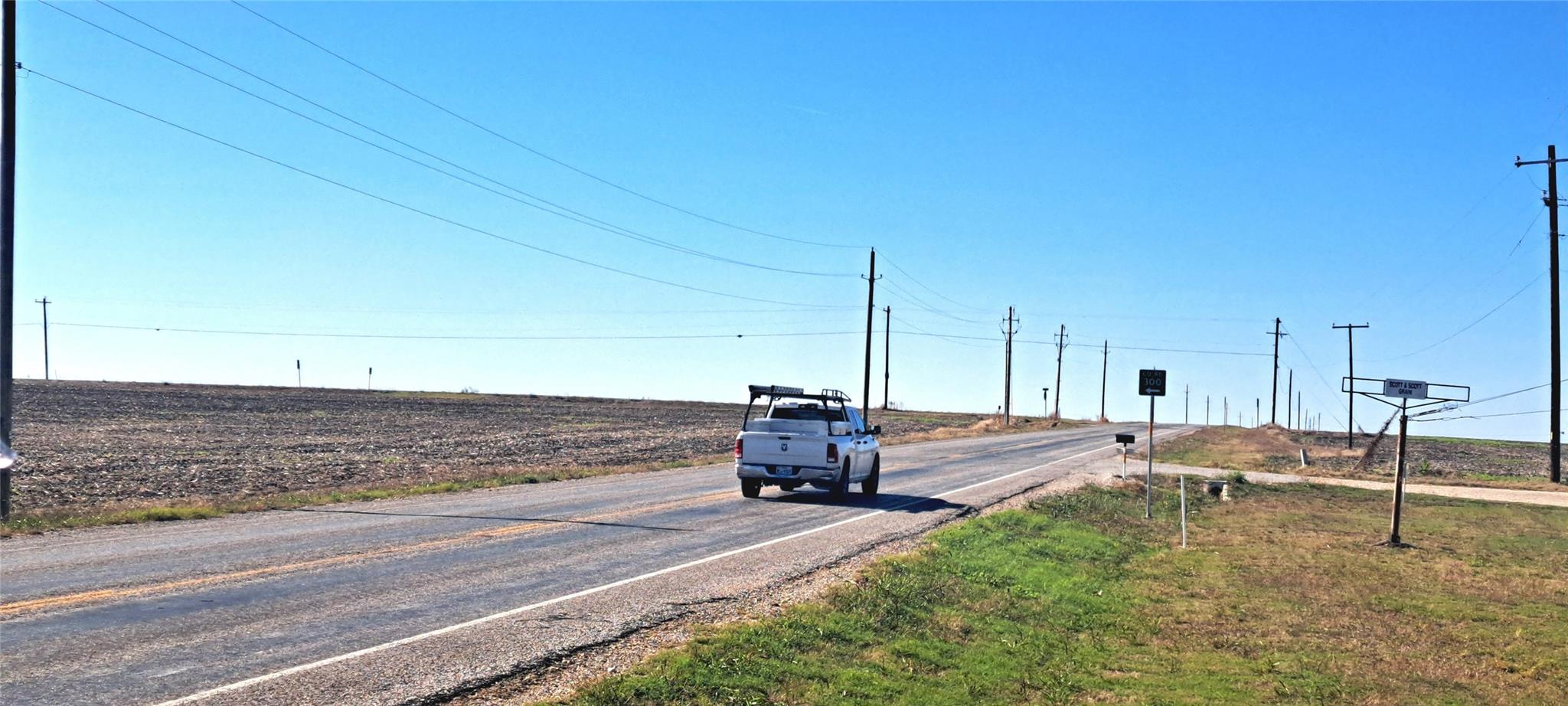 300 S Granger Ctr Fm972 Property Photo 2