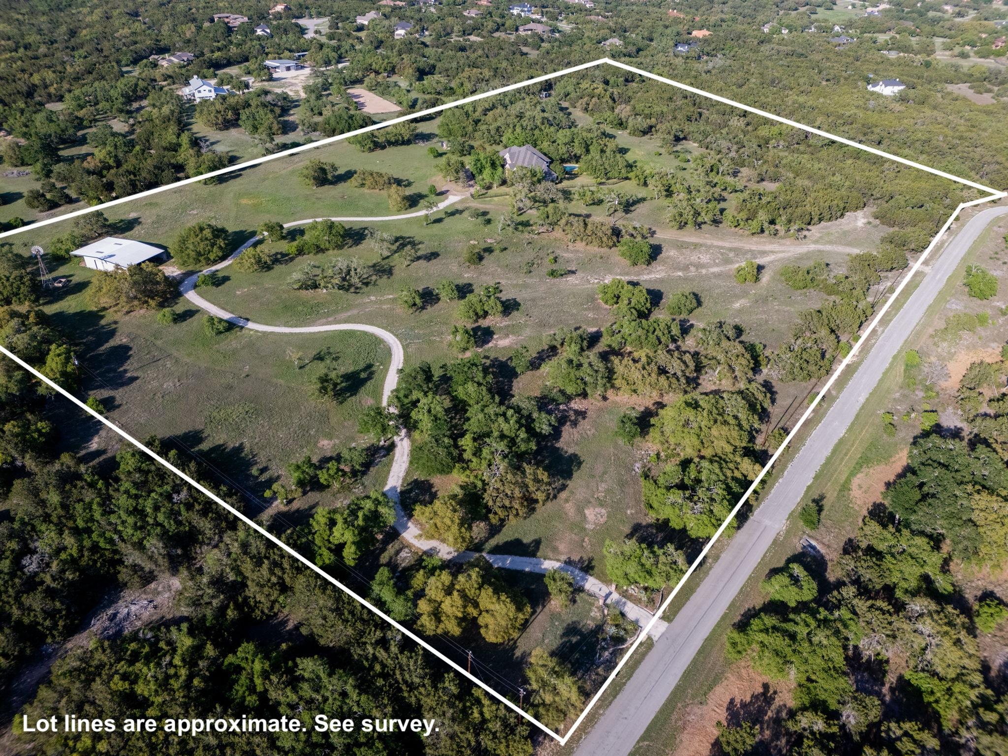 1601 Panther Creek Rd Property Photo 4