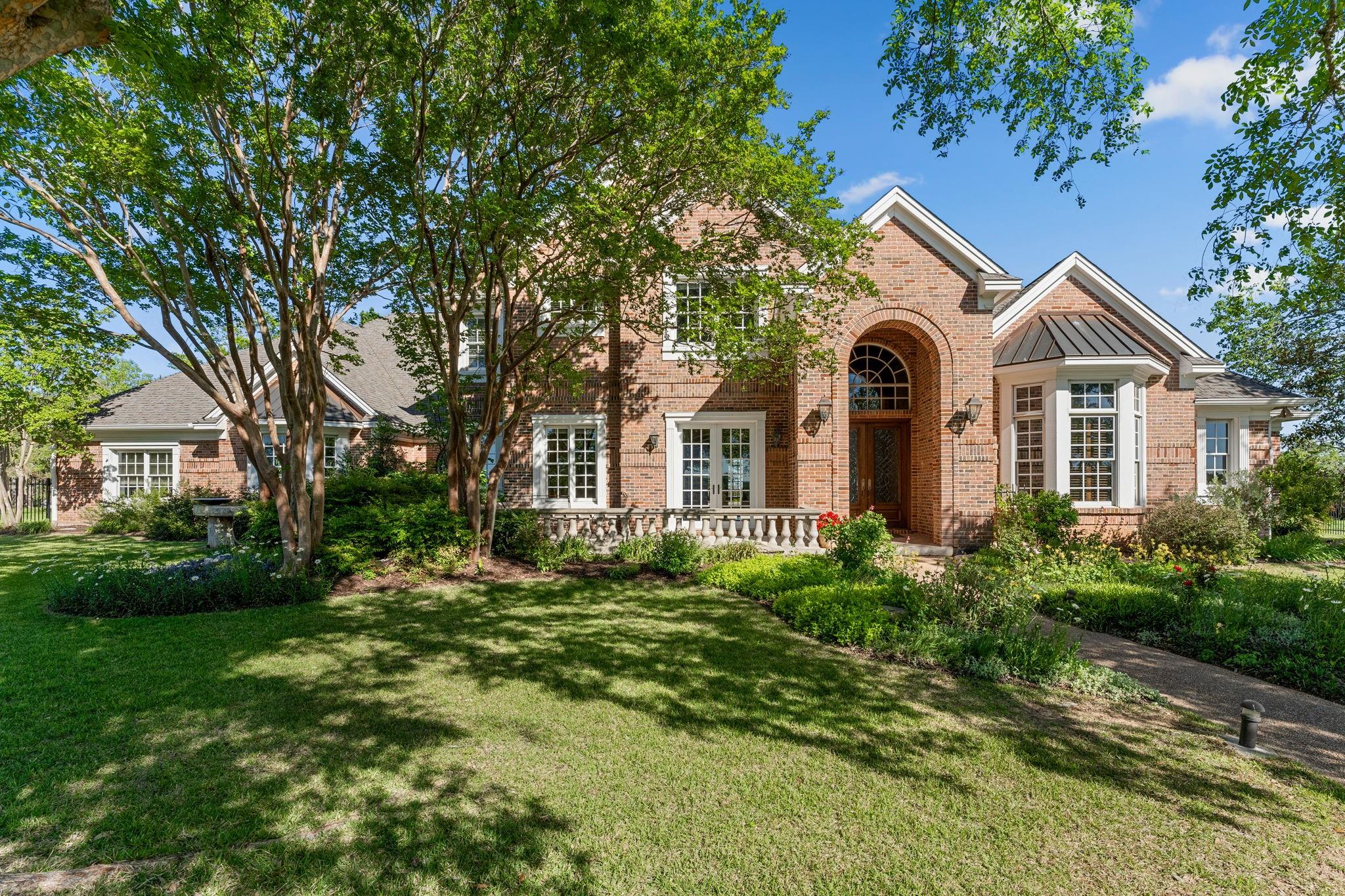 1601 Panther Creek Rd Property Photo 6