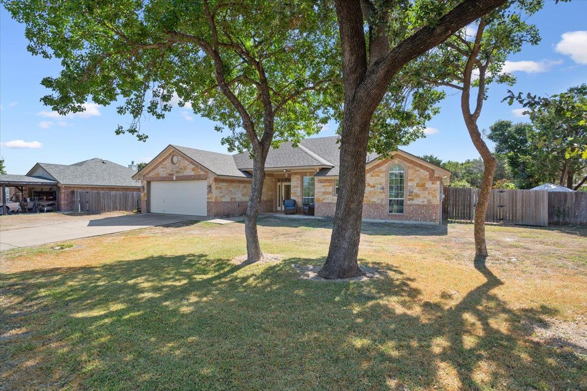 5890 Denmans Loop Property Photo 3