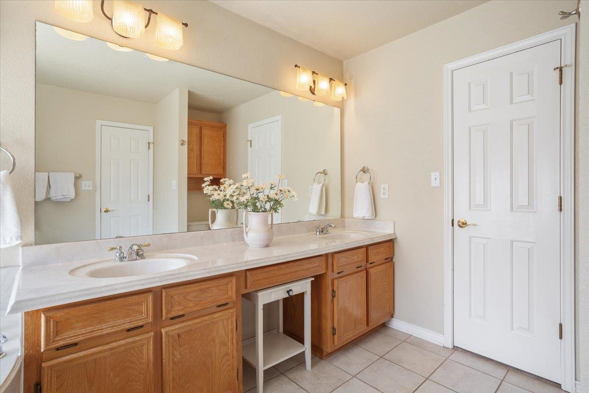 5890 Denmans Loop Property Photo 18