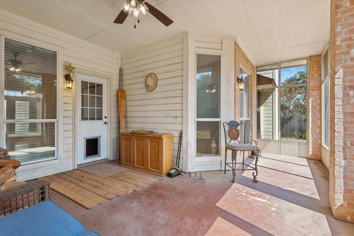 5890 Denmans Loop Property Photo 27