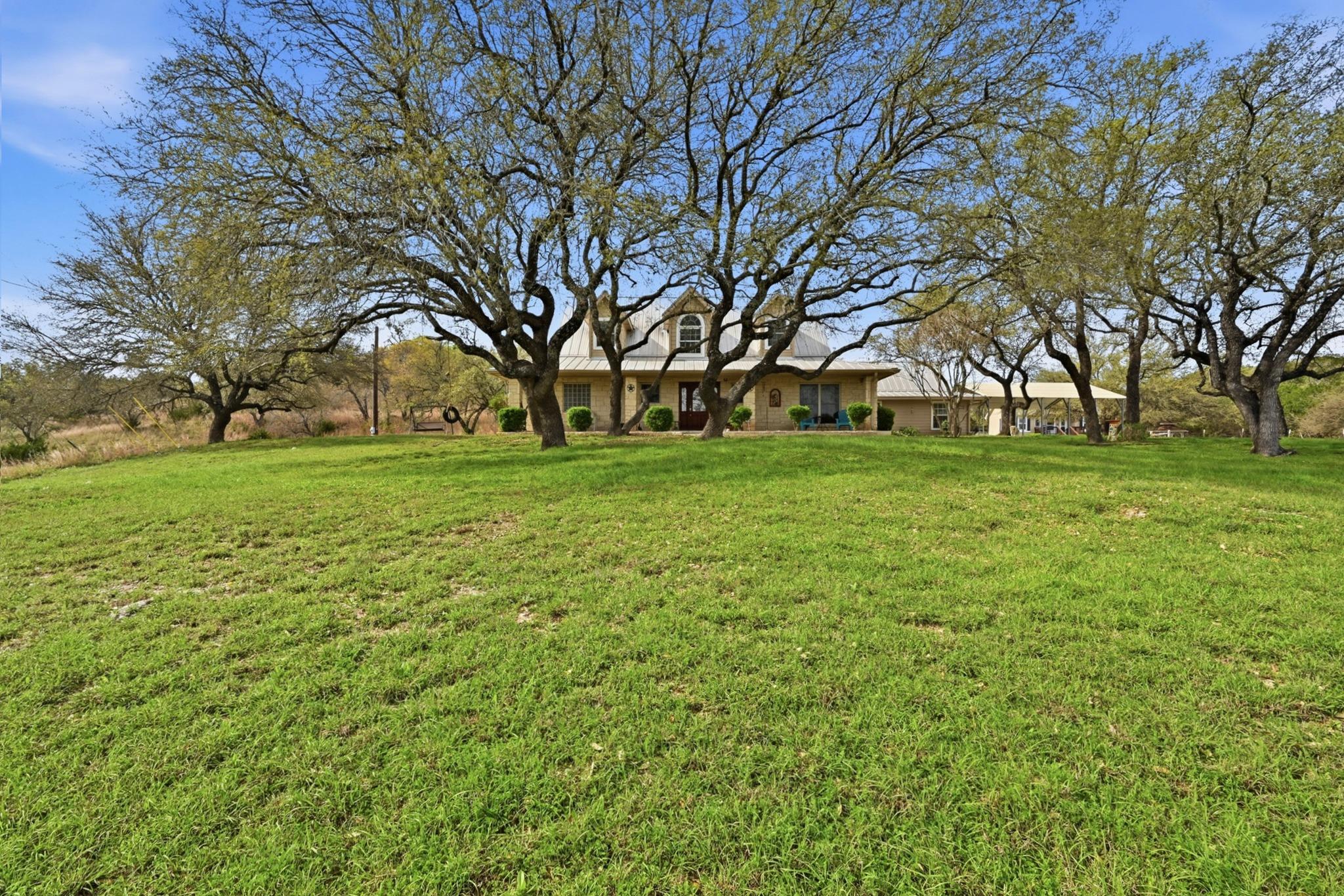 24415 Singleton Bend Rd E Property Photo 10