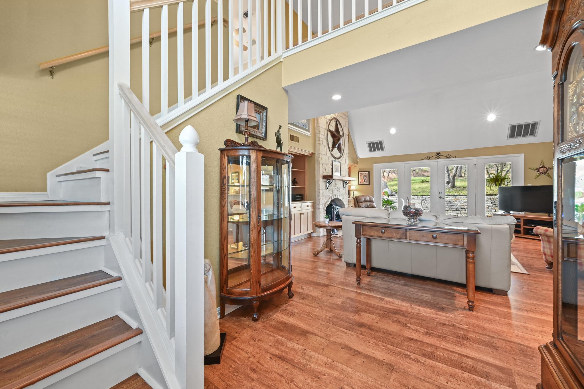 24415 Singleton Bend Rd E Property Photo 12