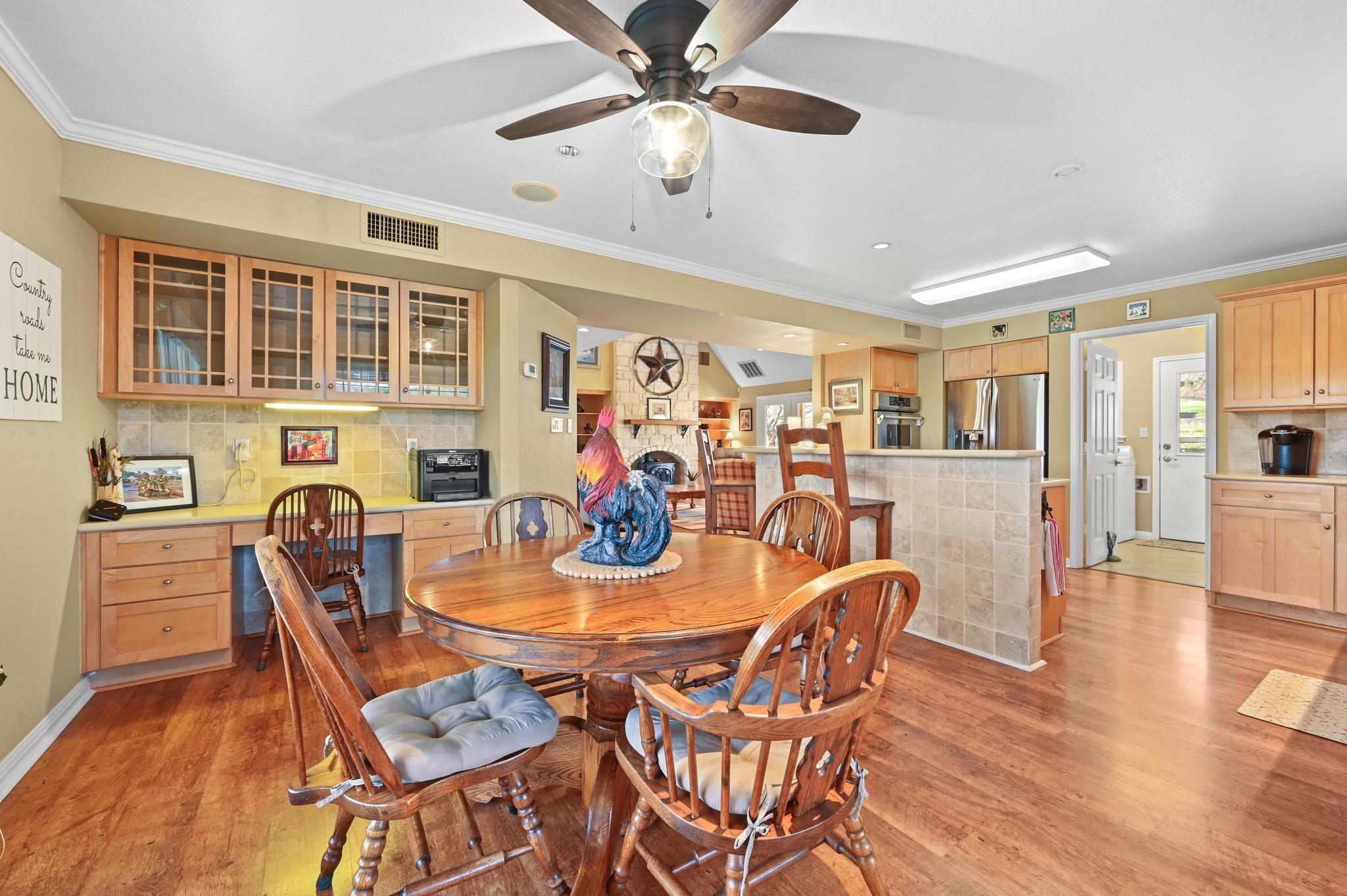 24415 Singleton Bend Rd E Property Photo 17