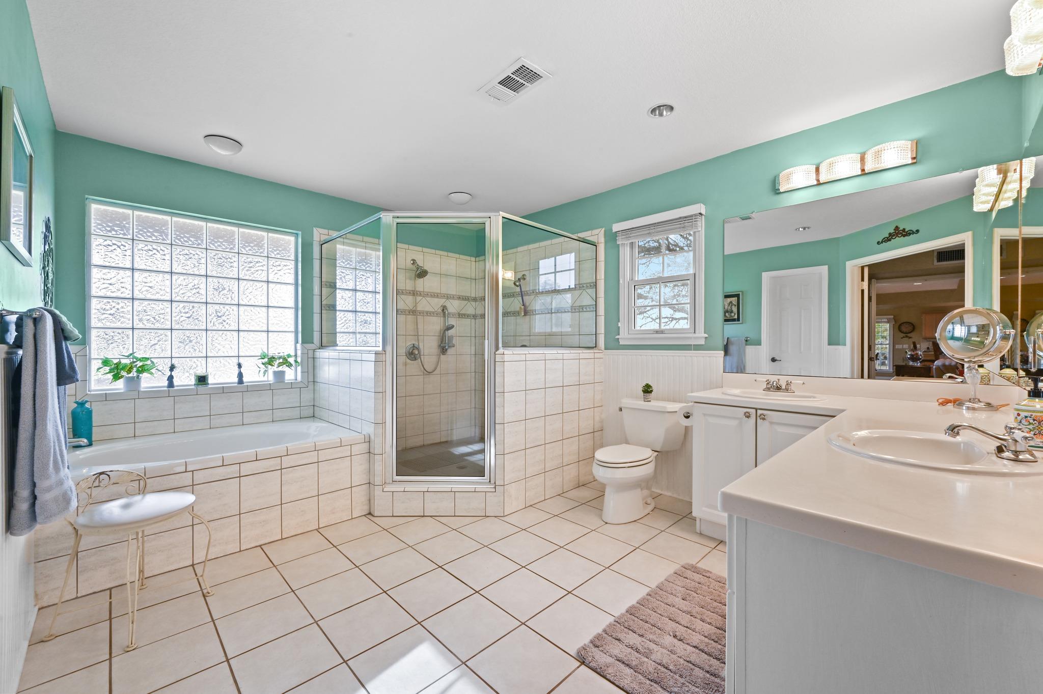 24415 Singleton Bend Rd E Property Photo 22