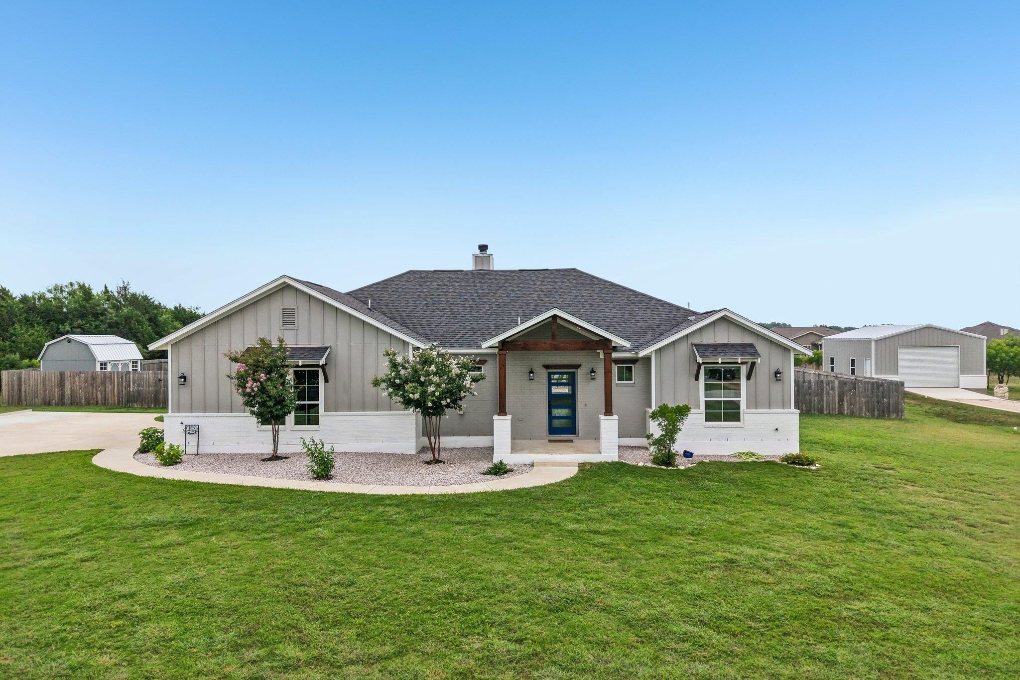 109 Silverado Dr Property Photo 1