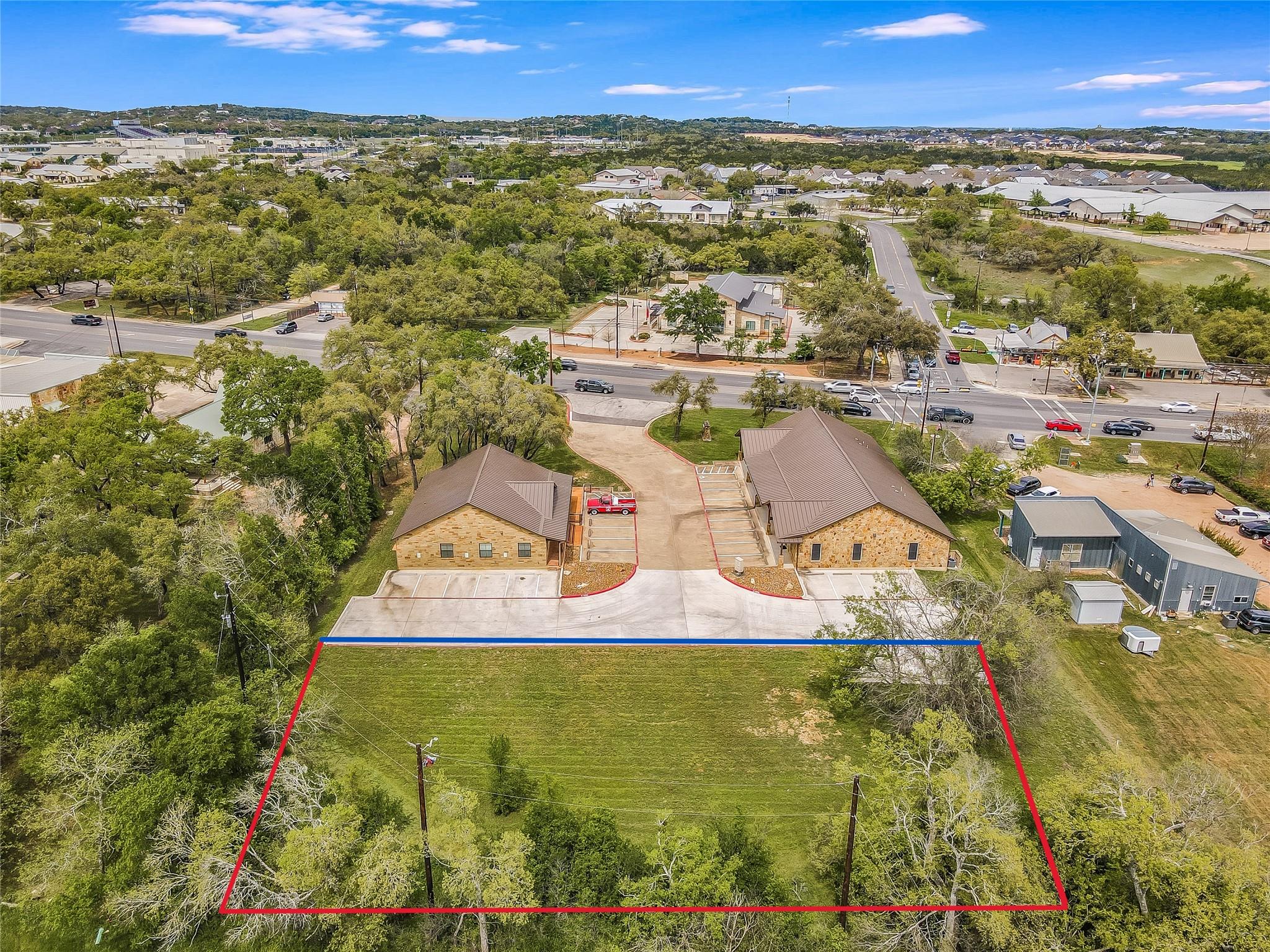 701 W Us 290 Hwy Property Photo 1