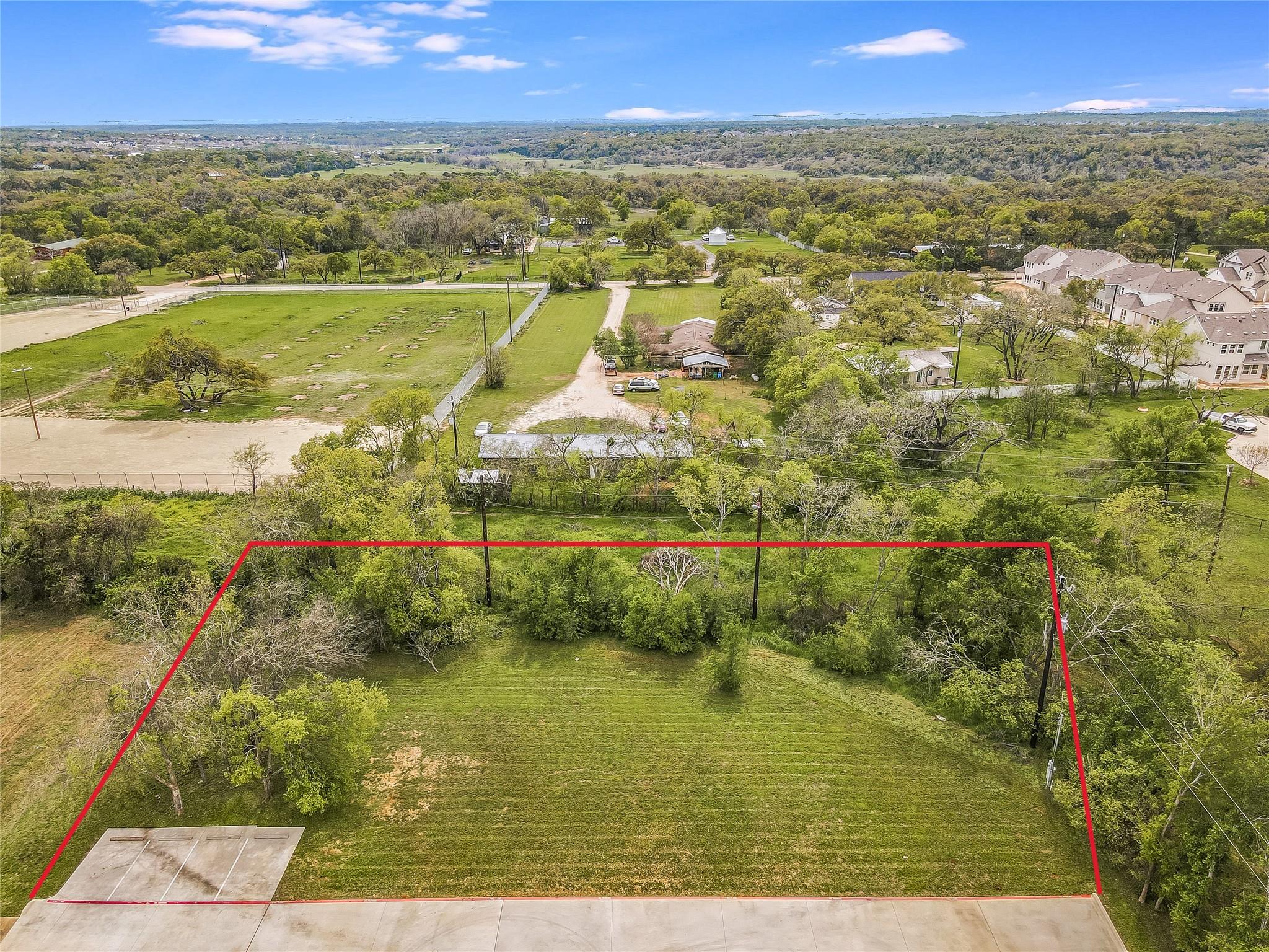 701 W Us 290 Highway Property Photo 2
