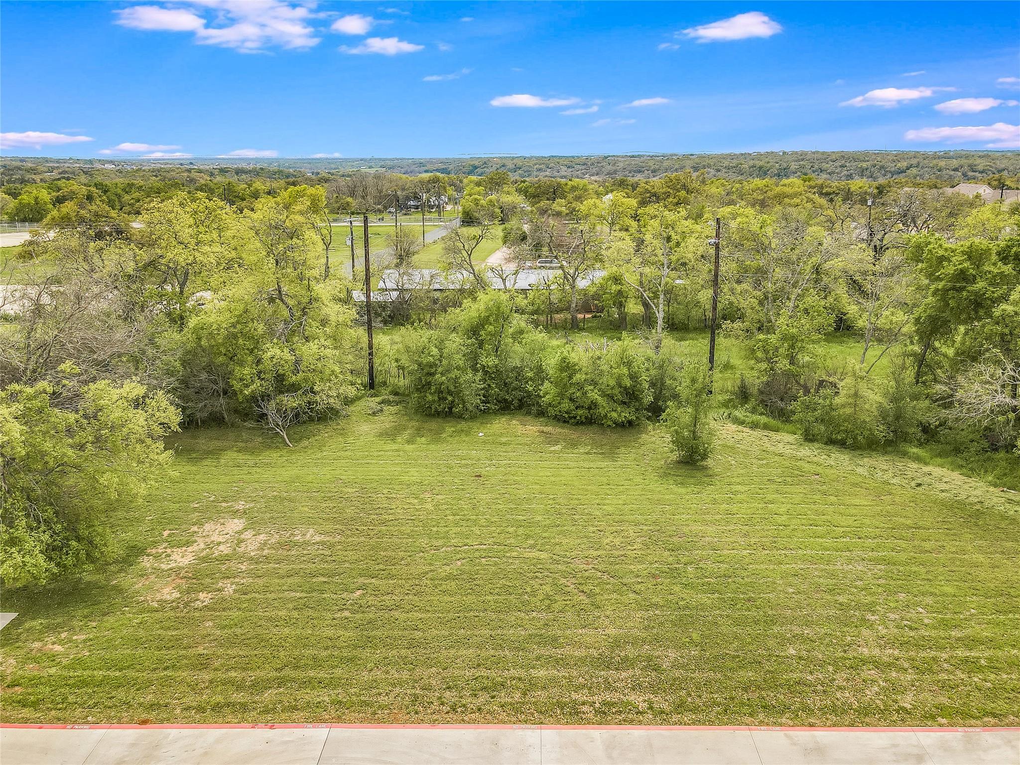 701 W Us 290 Hwy Property Photo 3