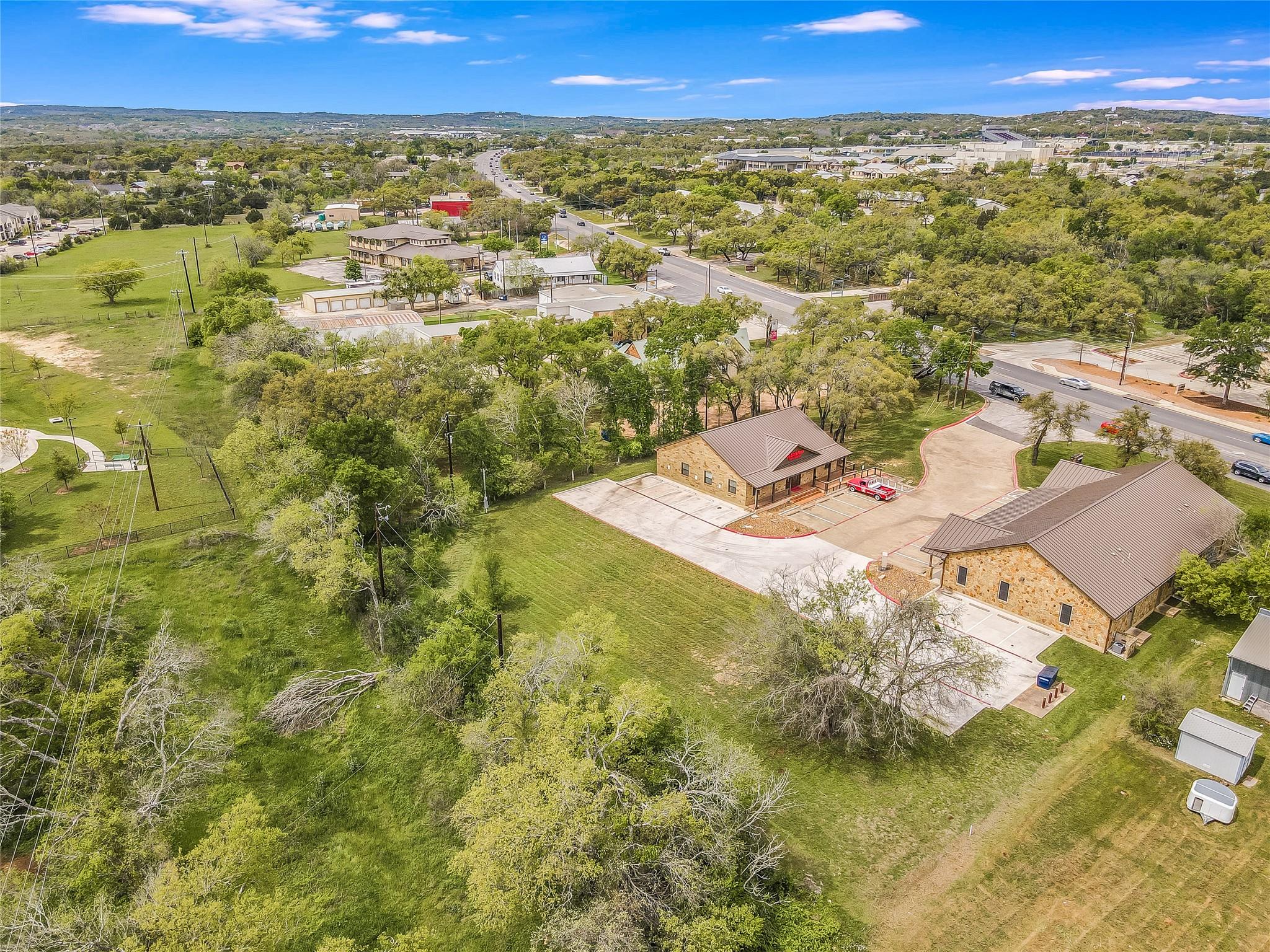 701 W Us 290 Hwy Property Photo 5