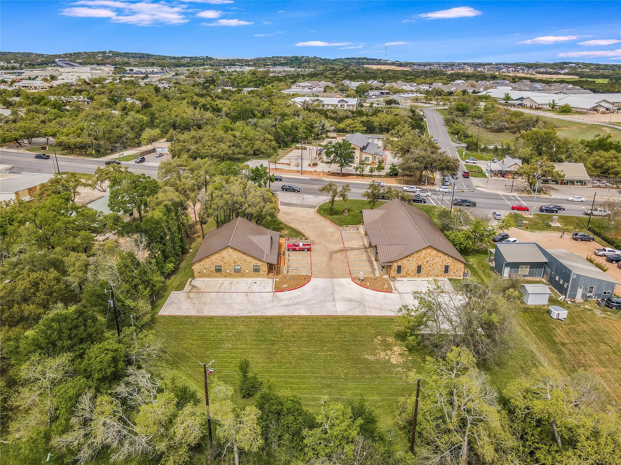 701 W Us 290 Hwy Property Photo 6