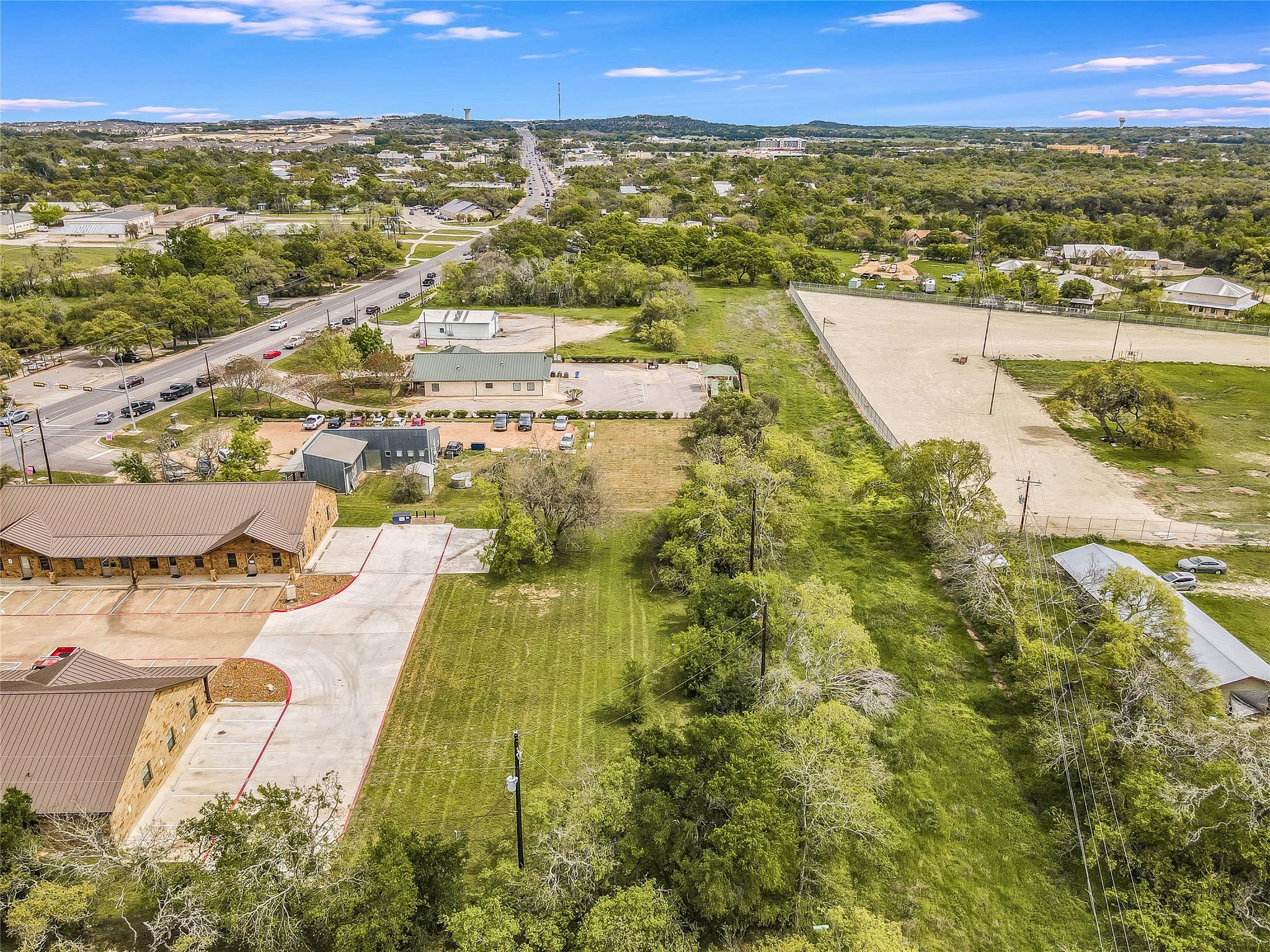 701 W Us 290 Hwy Property Photo 7