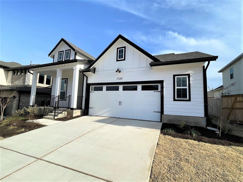 1120 Bluewood Bnd Property Photo 1