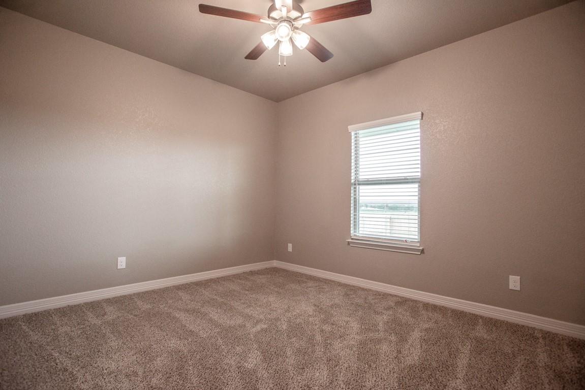 1027 Winchester Dr Property Photo 30