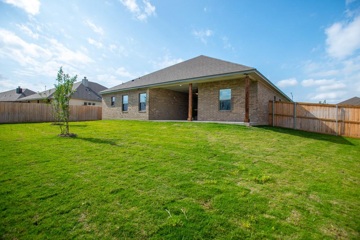 1027 Winchester Dr Property Photo 35