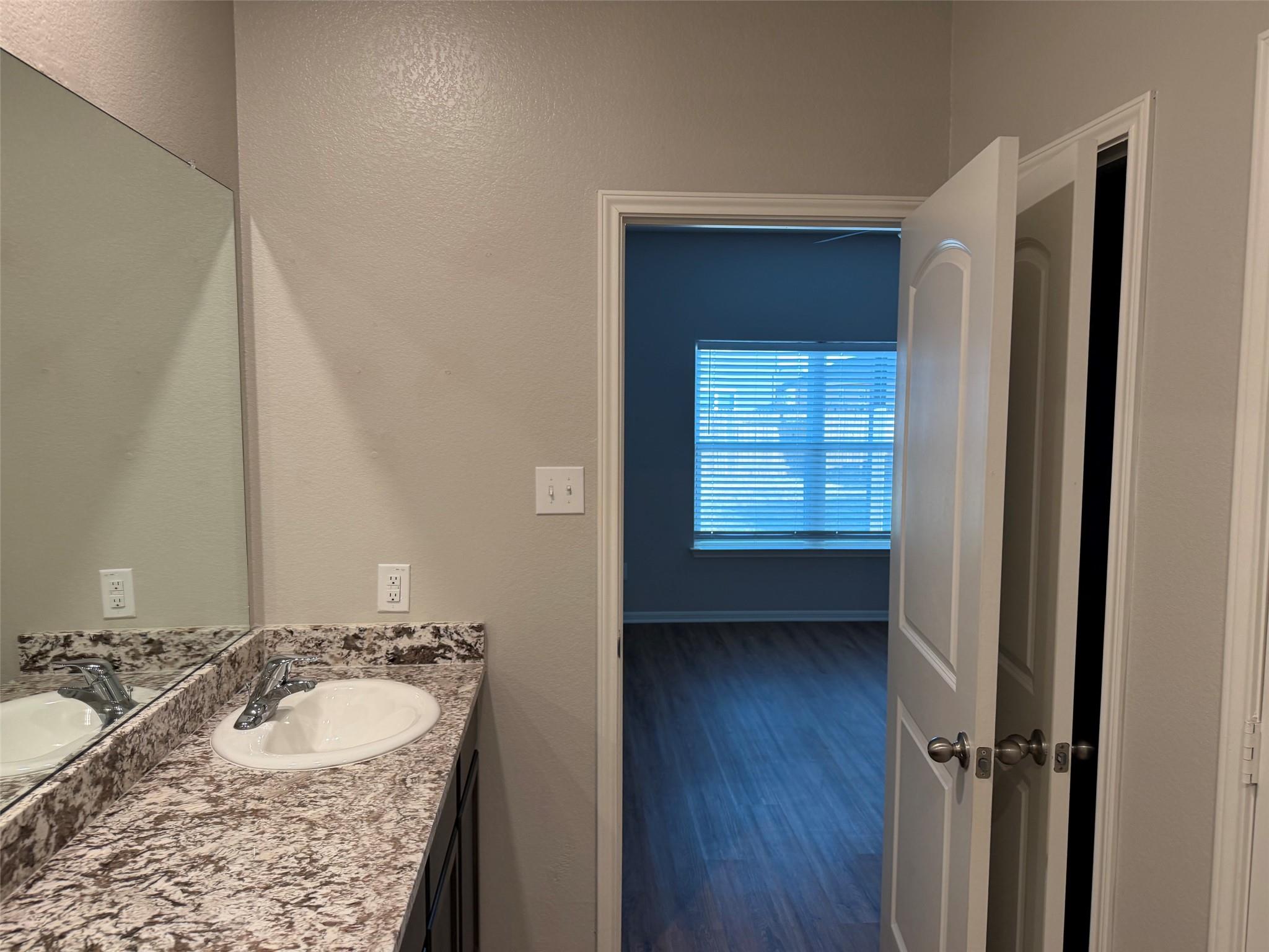 105 Declaration Ln Property Photo 16