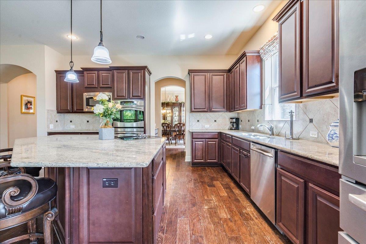 12909 Medina River Way Property Photo 13