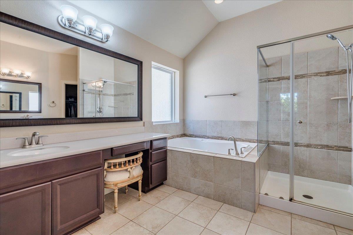 12909 Medina River Way Property Photo 22