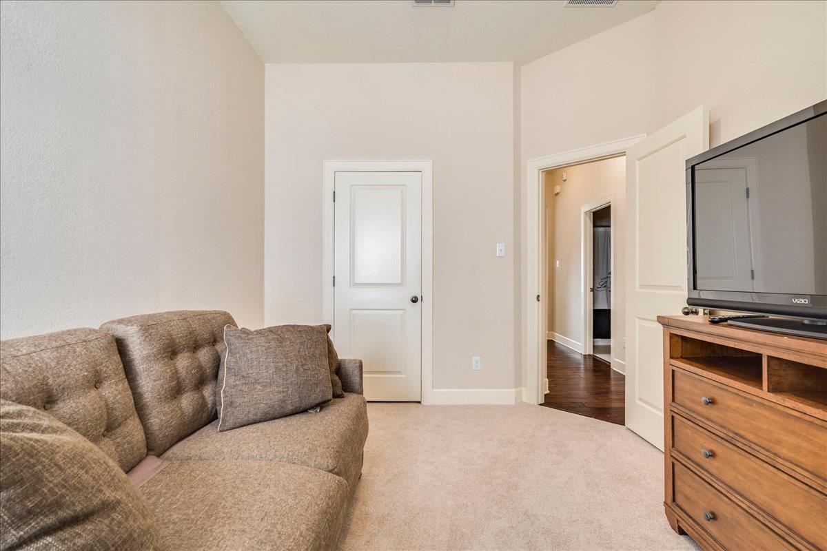 12909 Medina River Way Property Photo 26