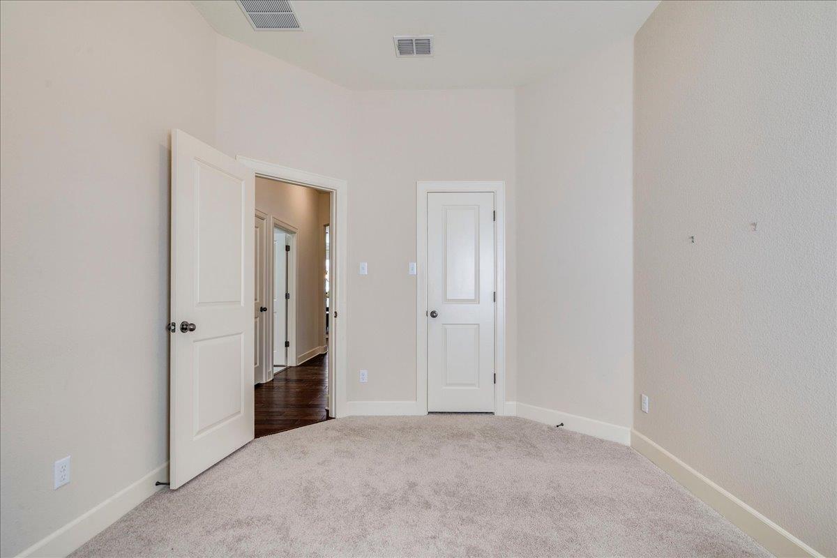 12909 Medina River Way Property Photo 28