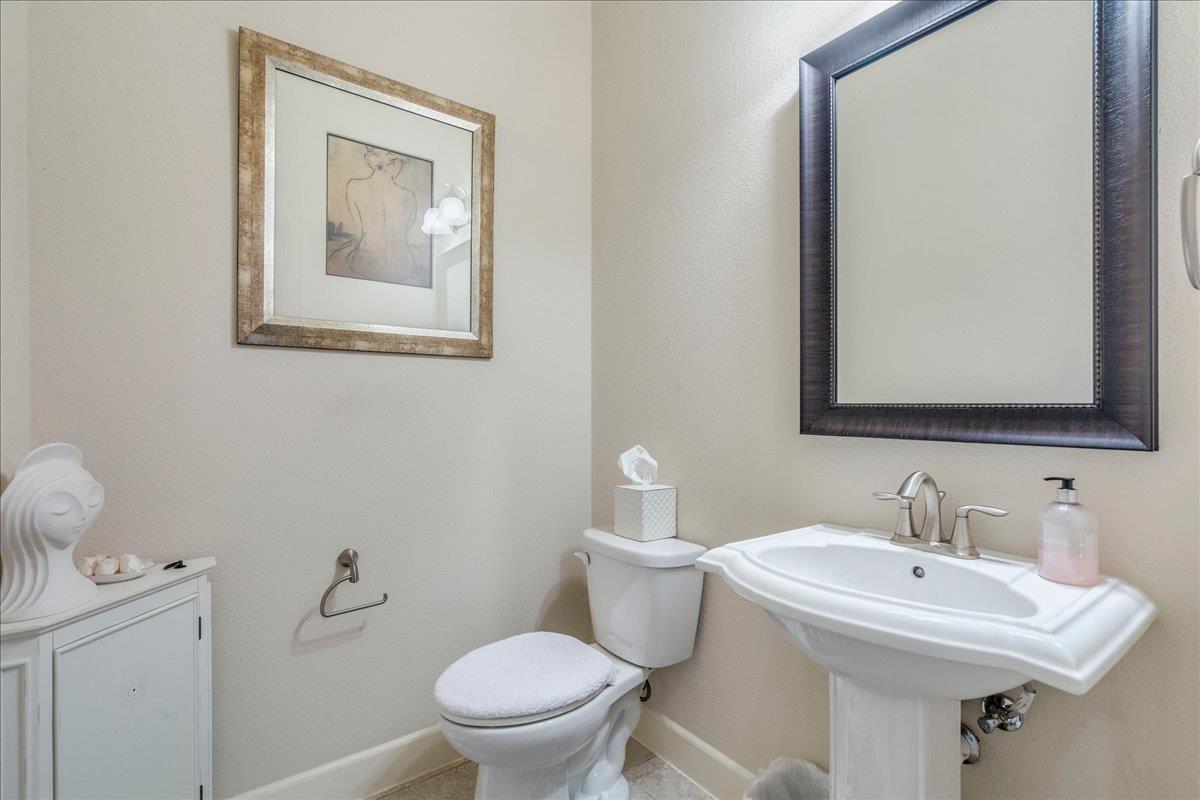 12909 Medina River Way Property Photo 30