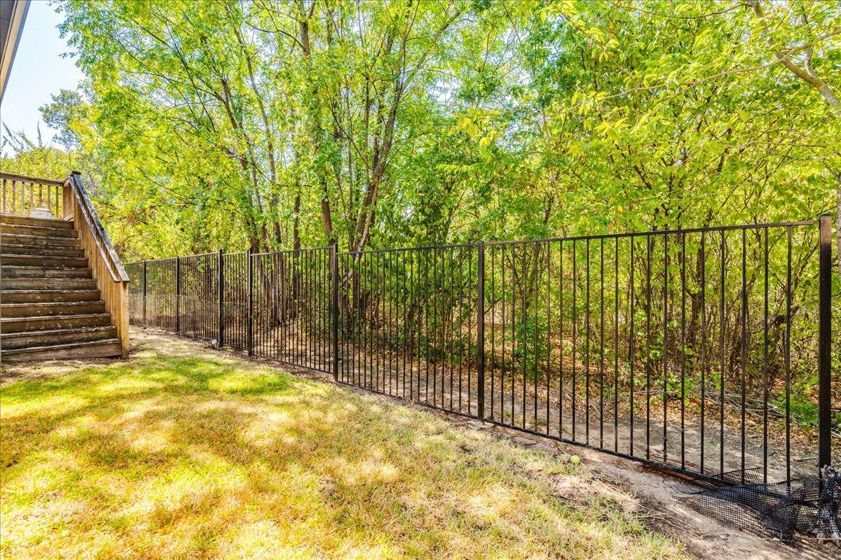 12909 Medina River Way Property Photo 34