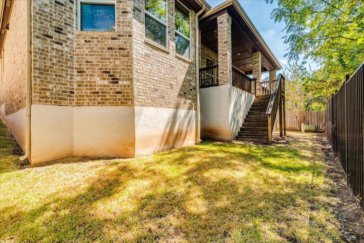 12909 Medina River Way Property Photo 35