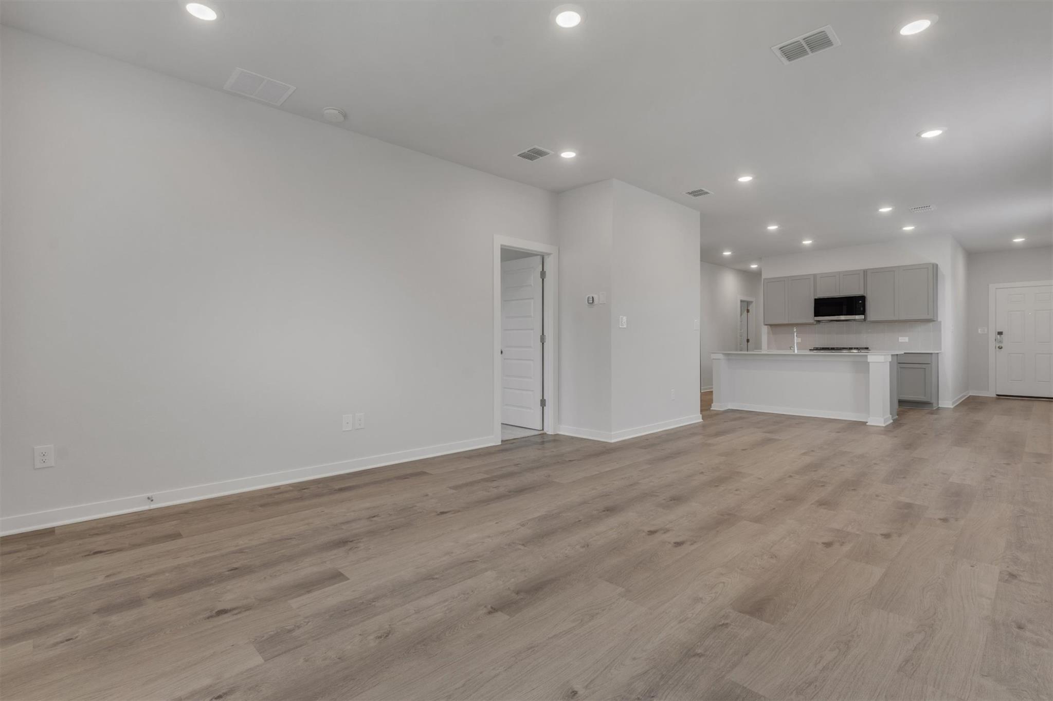 130 Hornet St Property Photo 10