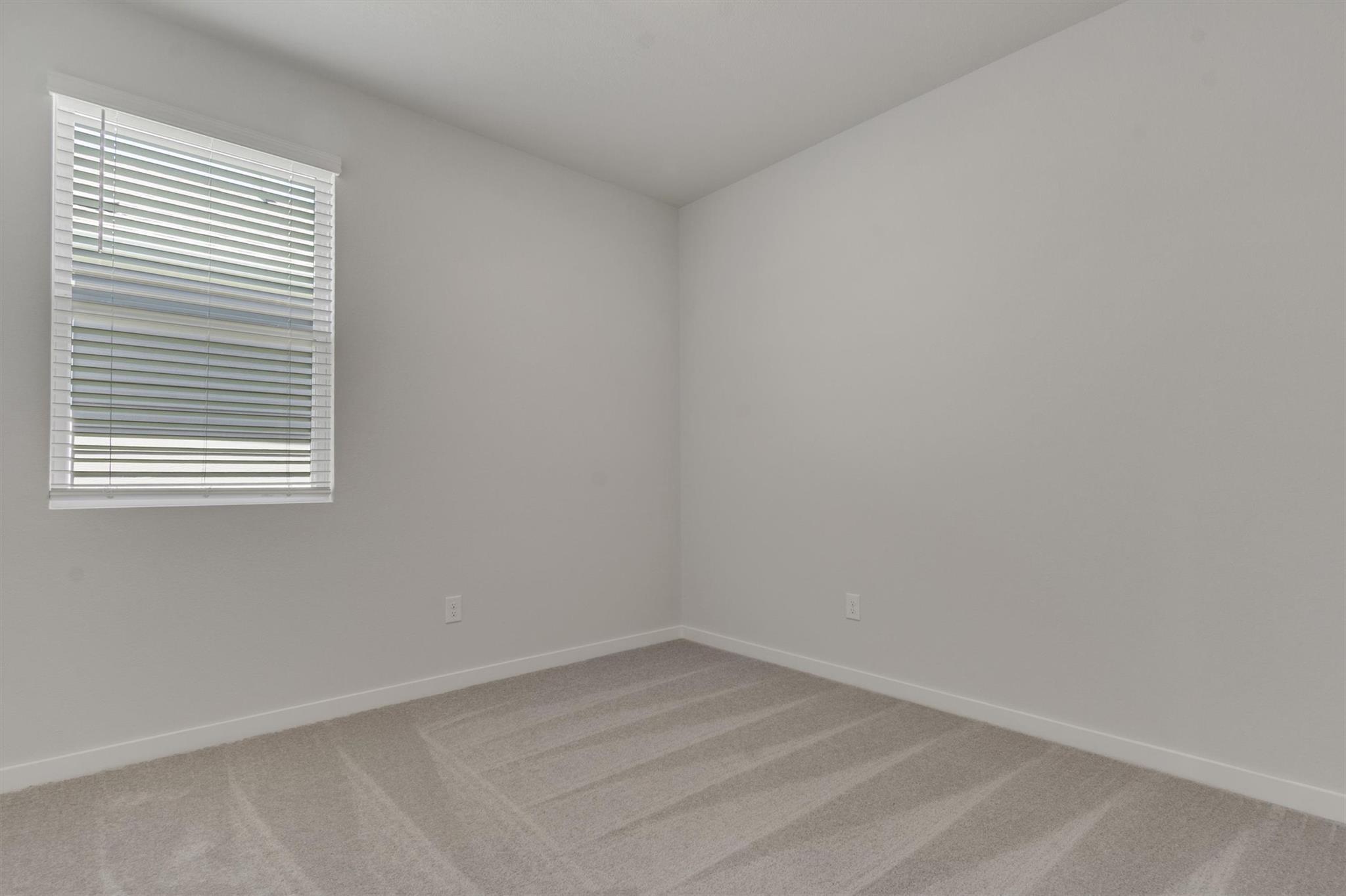 130 Hornet St Property Photo 12