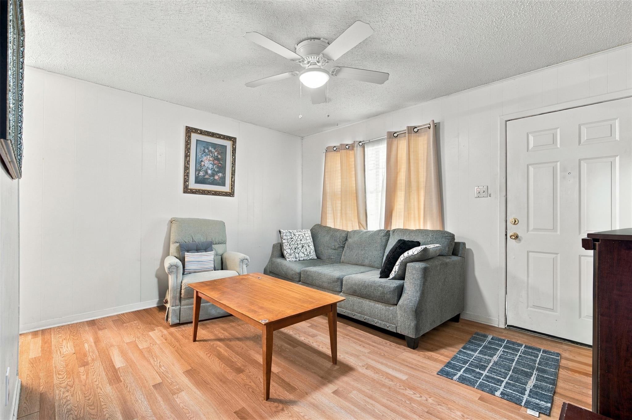 3402 Charles St #a And B Property Photo 15
