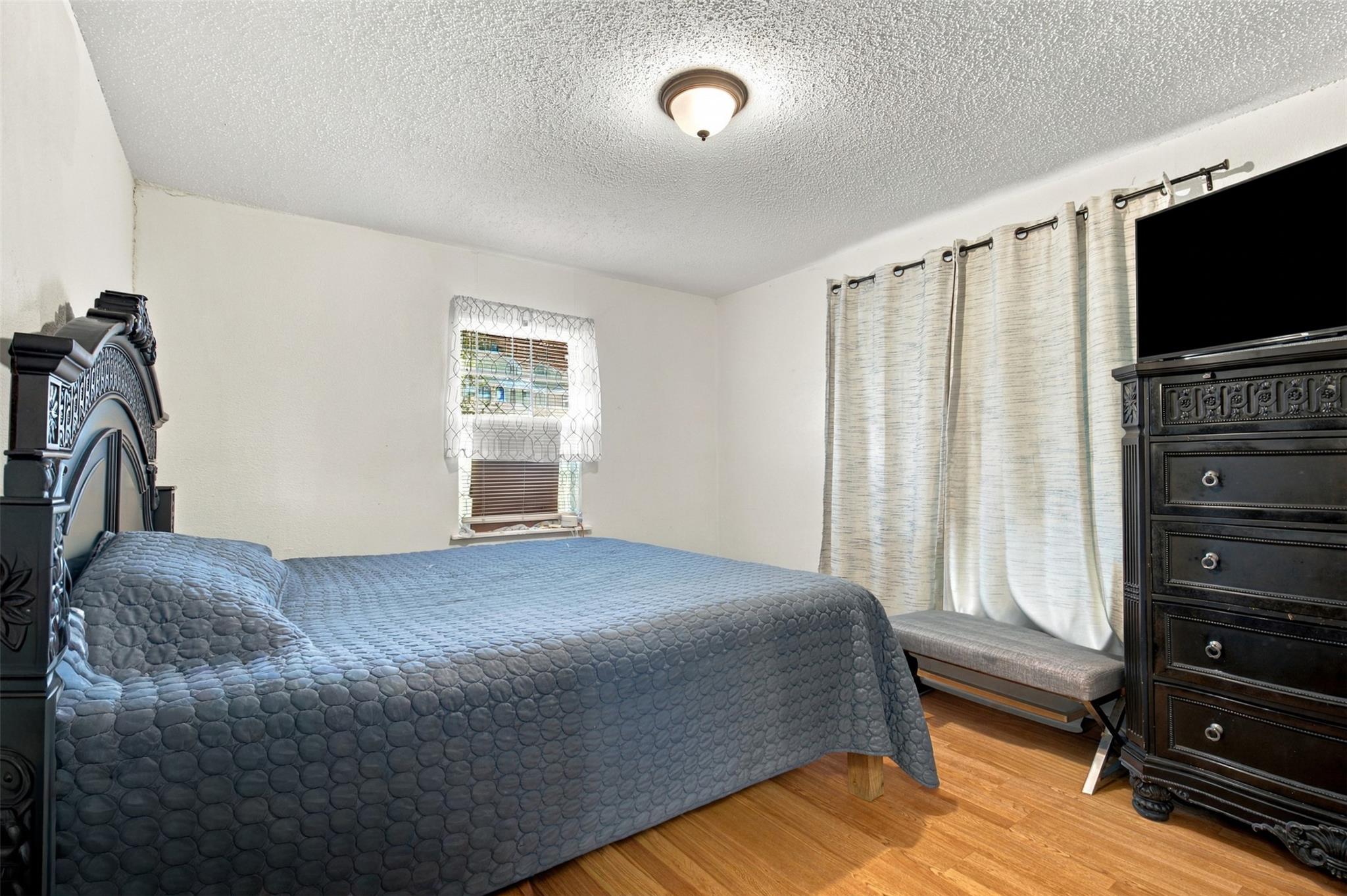 3402 Charles St #a And B Property Photo 18