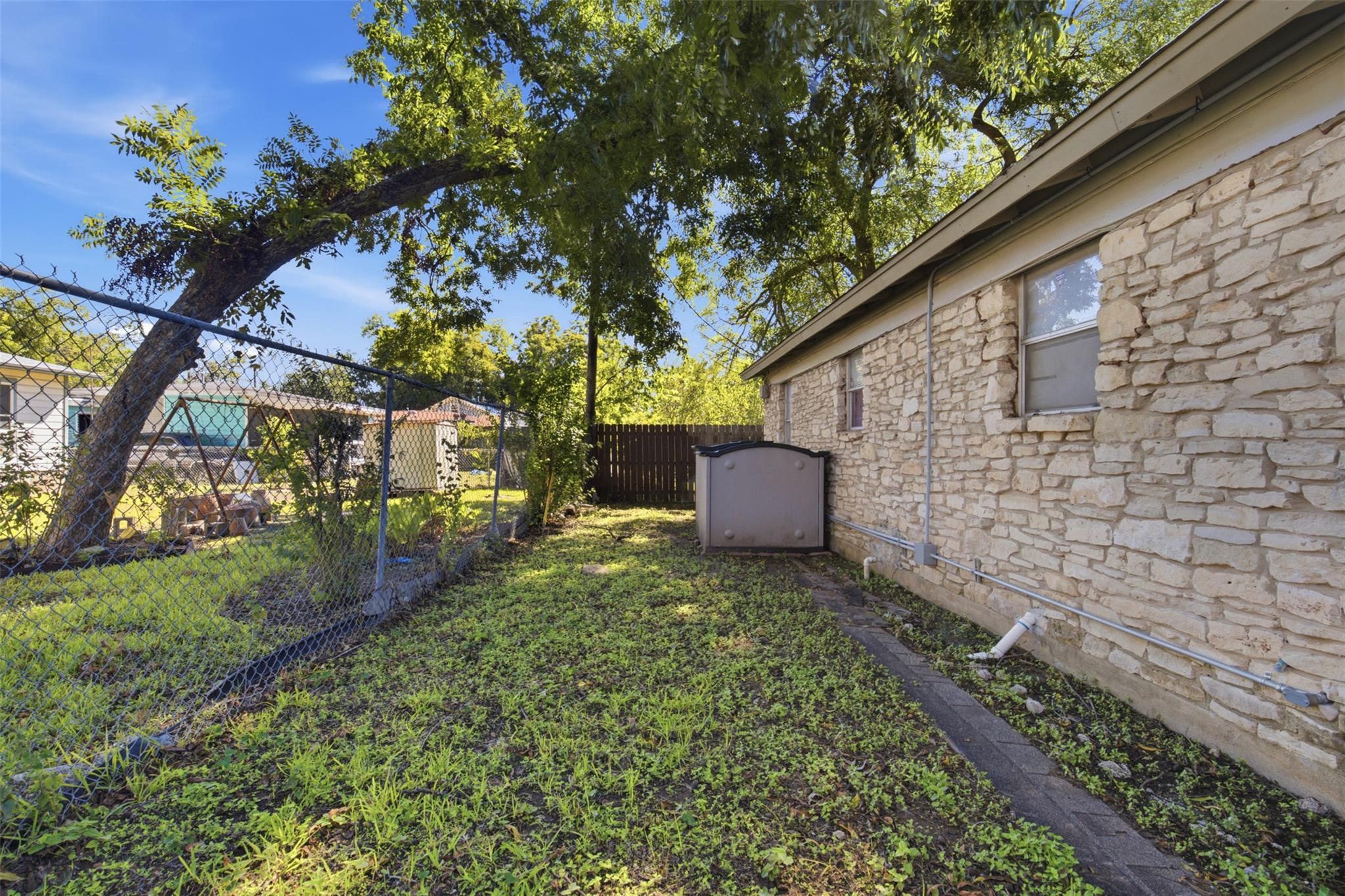 3402 Charles St #a And B Property Photo 24
