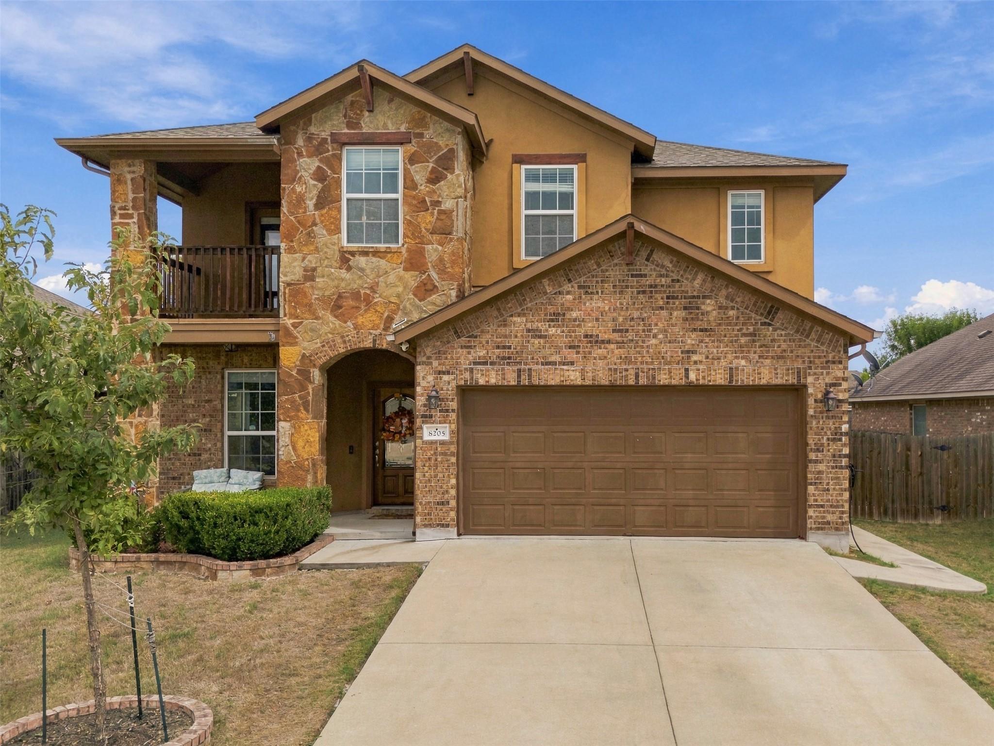 8205 Angelo Loop Property Photo 2