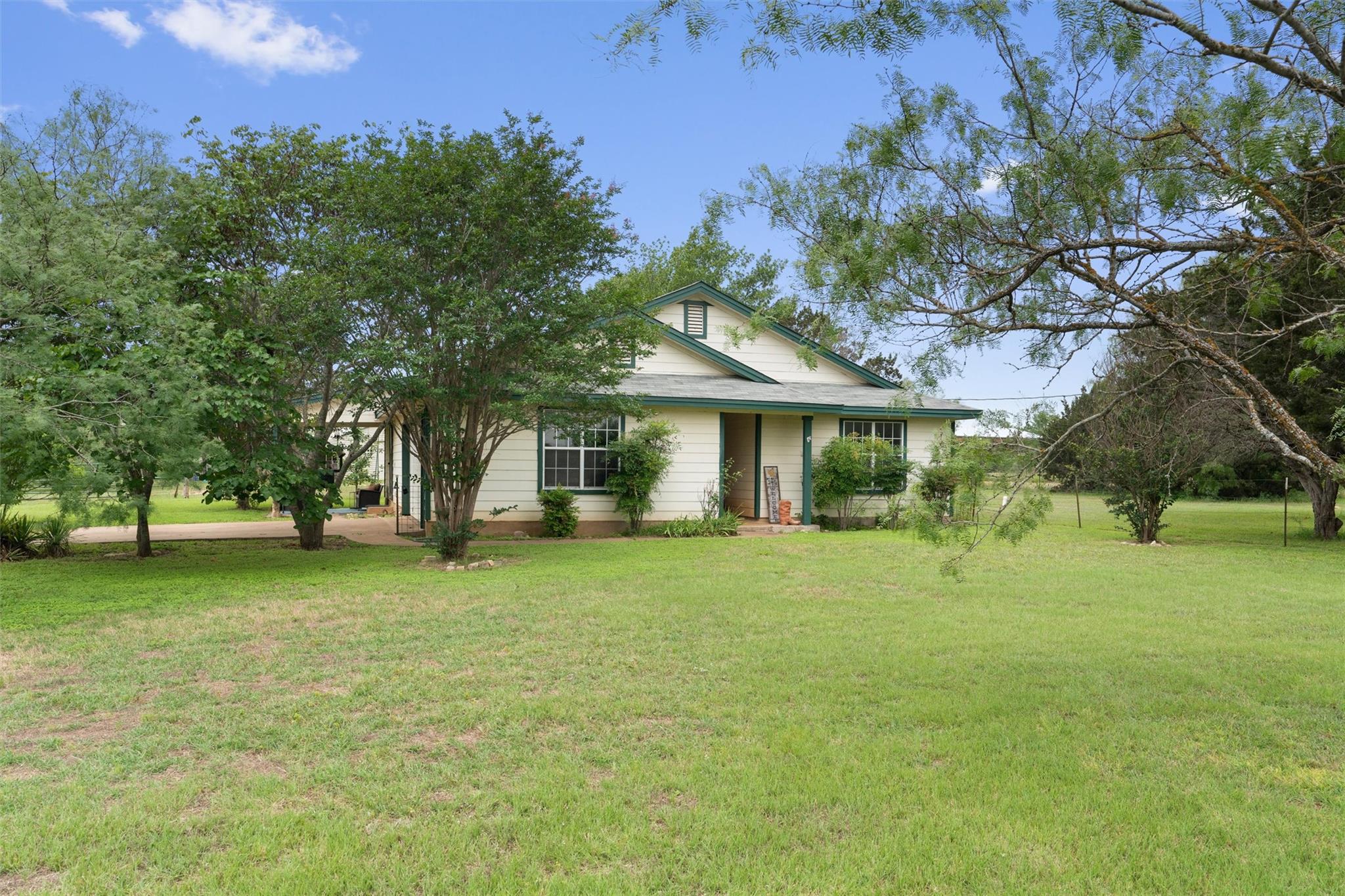 1103 County Road 203 Property Photo 5