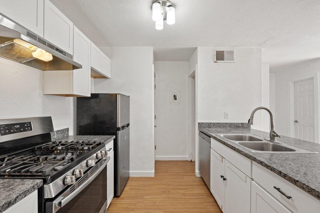 300 E Croslin St #106 Property Photo 12