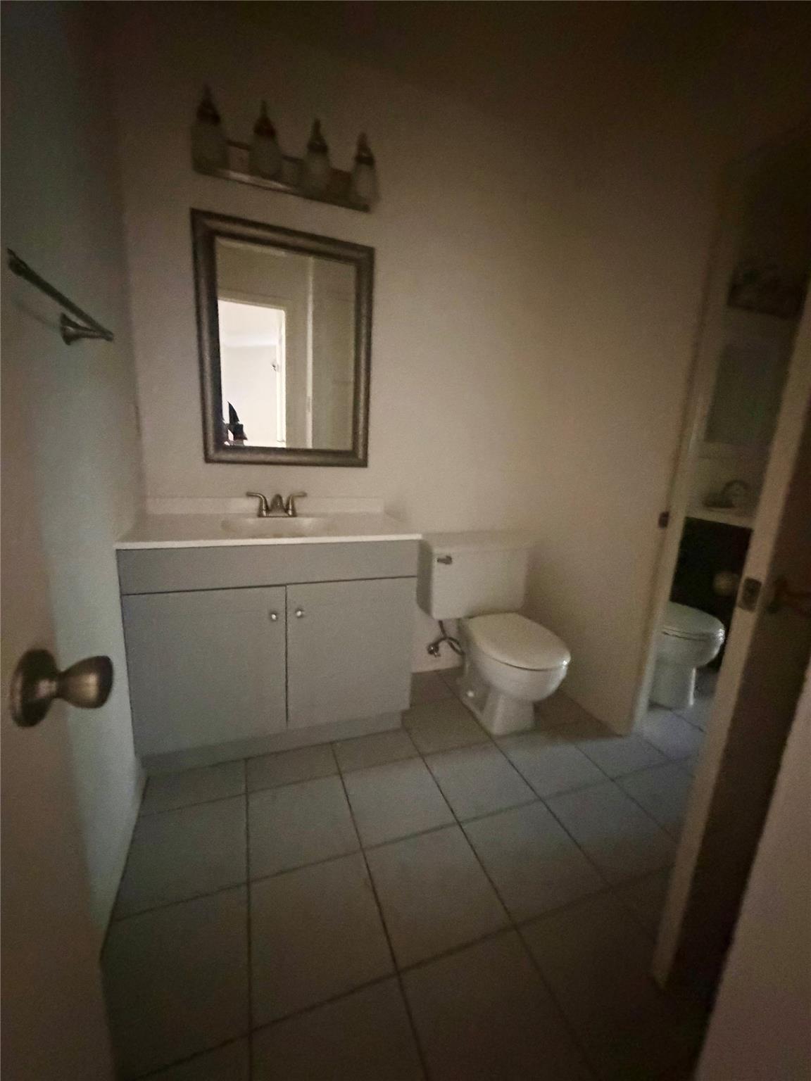 8105 S 1st St #b Property Photo 9