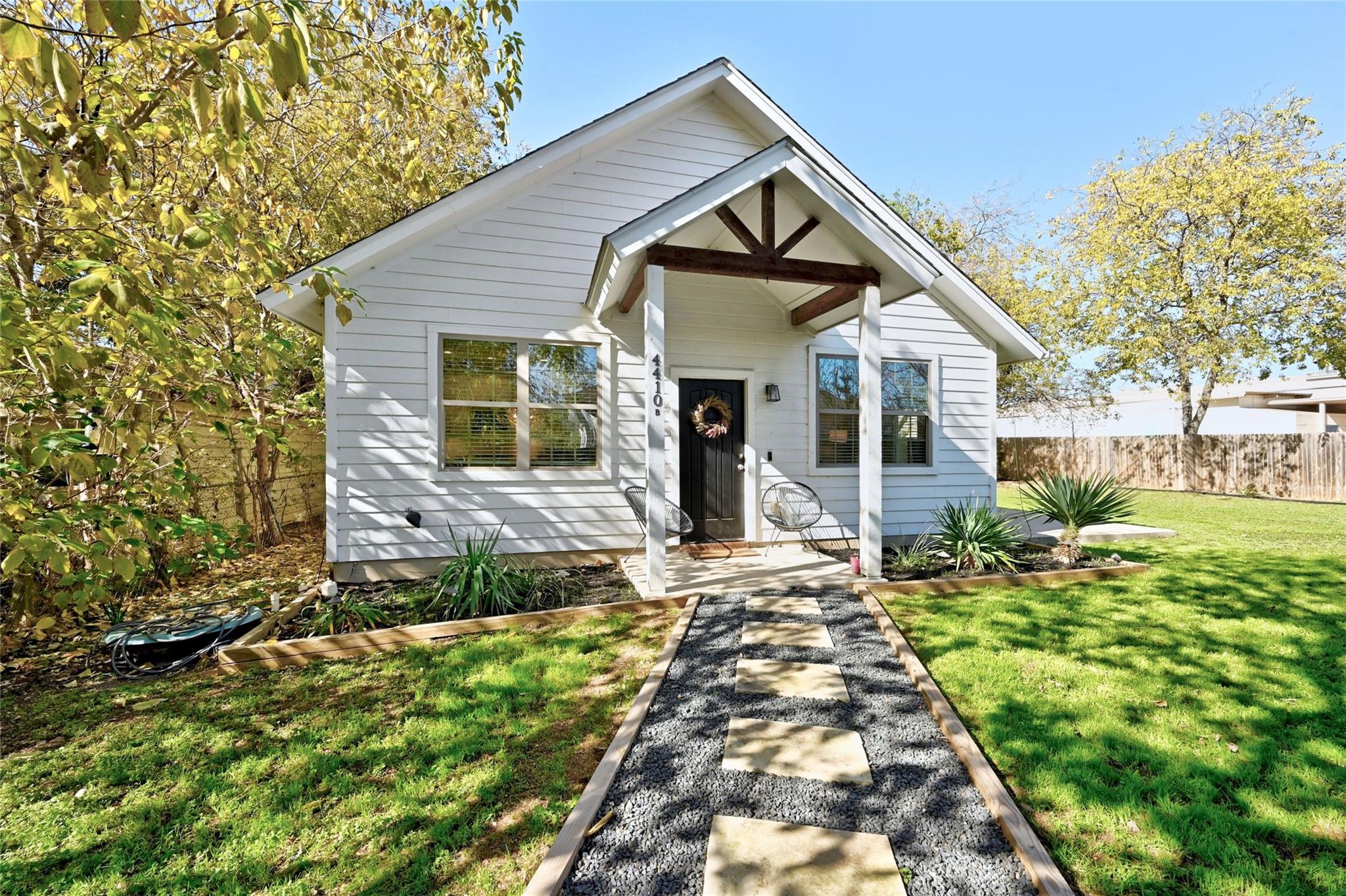 4410 Jester Dr #b Property Photo 1