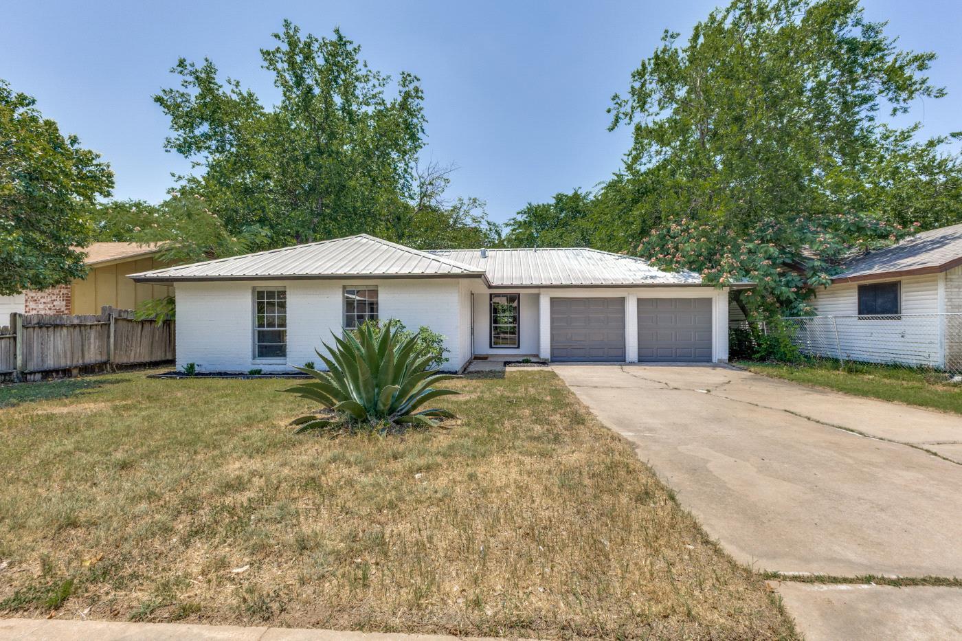 4709 Brassiewood Dr Property Photo 1