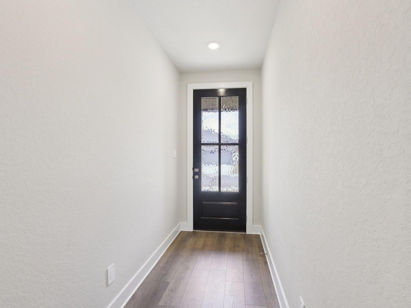 1556 Zion Dr Property Photo 3