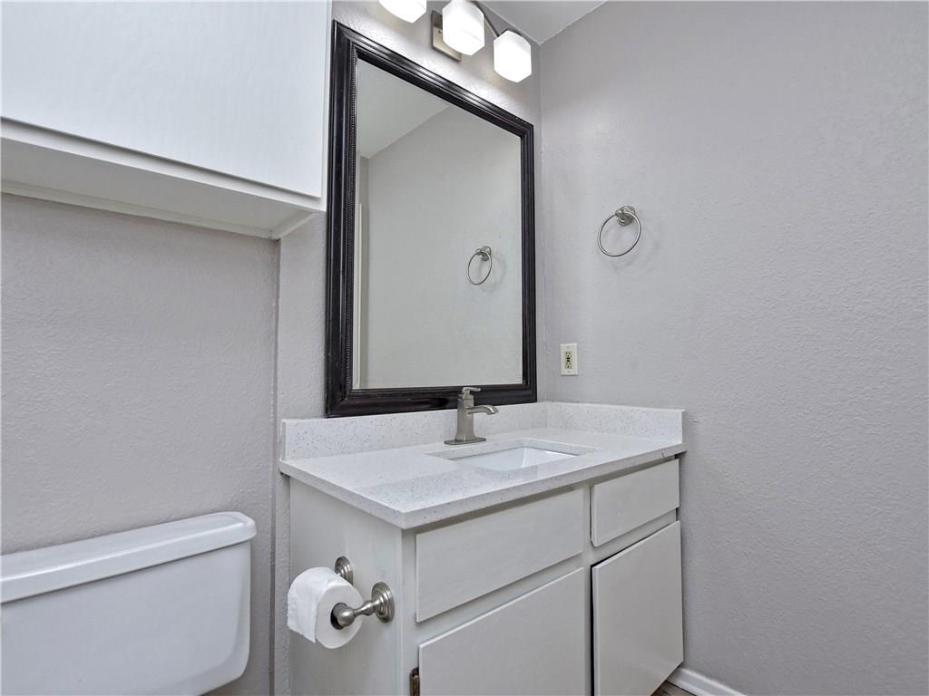 802 Primrose Ln Property Photo 22